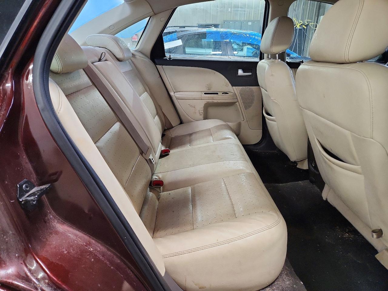 2009 Mercury Sable Premier Maroon vin: 1MEHM42W89G626706