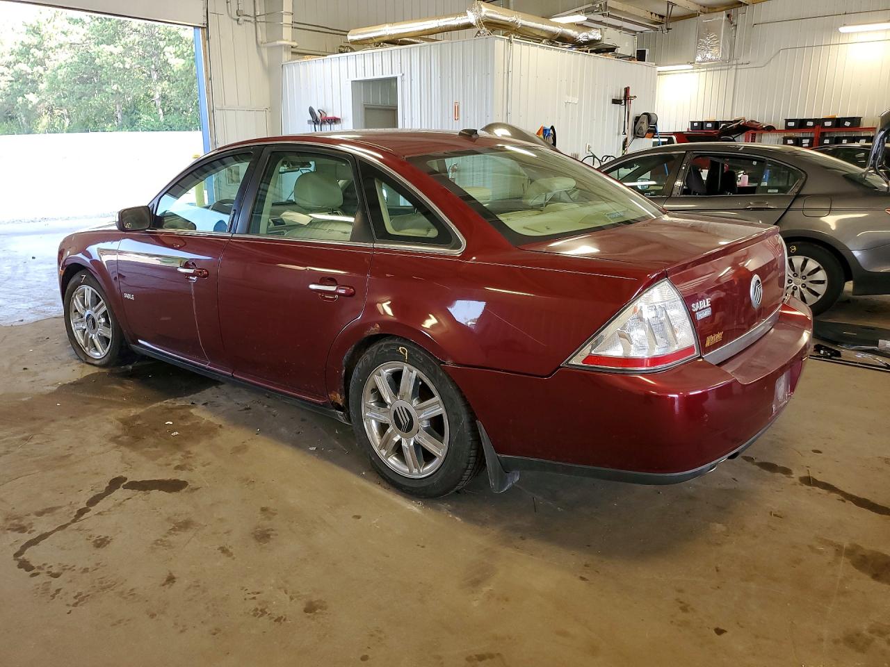 2008 Mercury Sable Premier Maroon vin: 1MEHM42WX8G614328