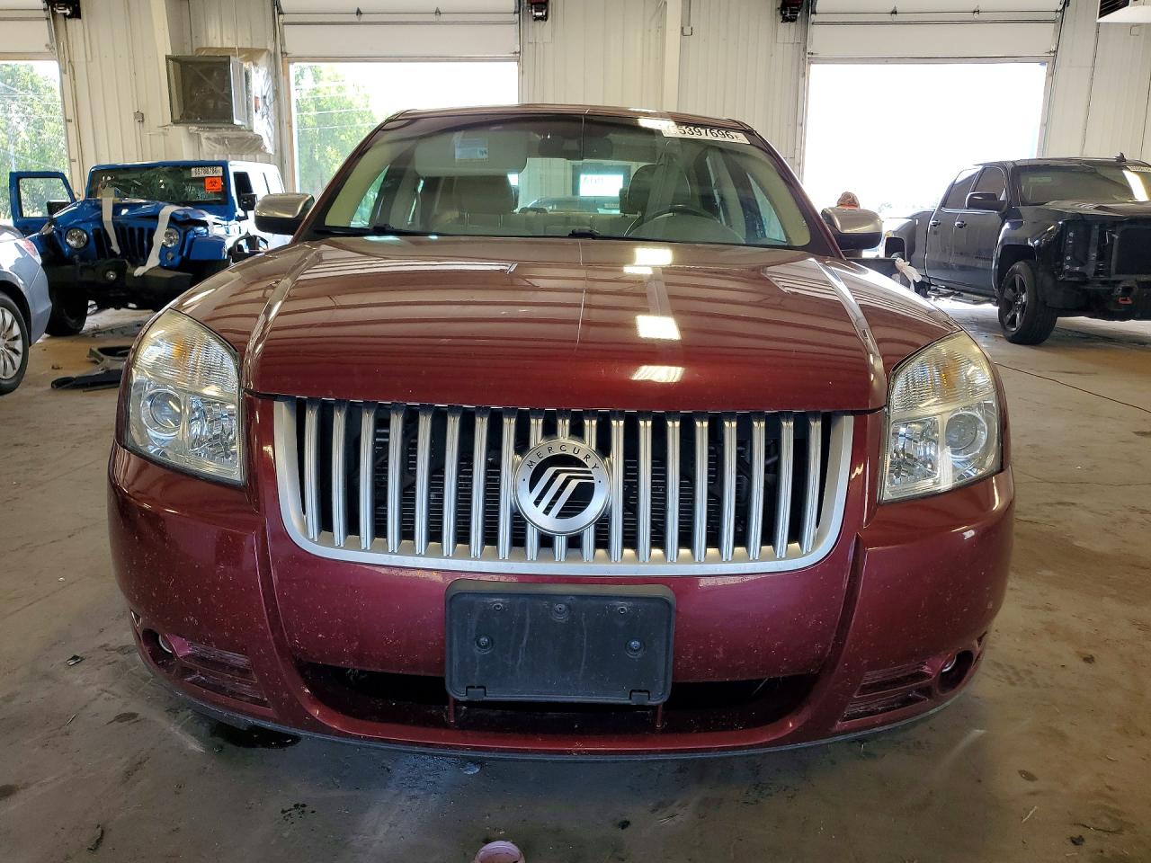2008 Mercury Sable Premier Maroon vin: 1MEHM42WX8G614328