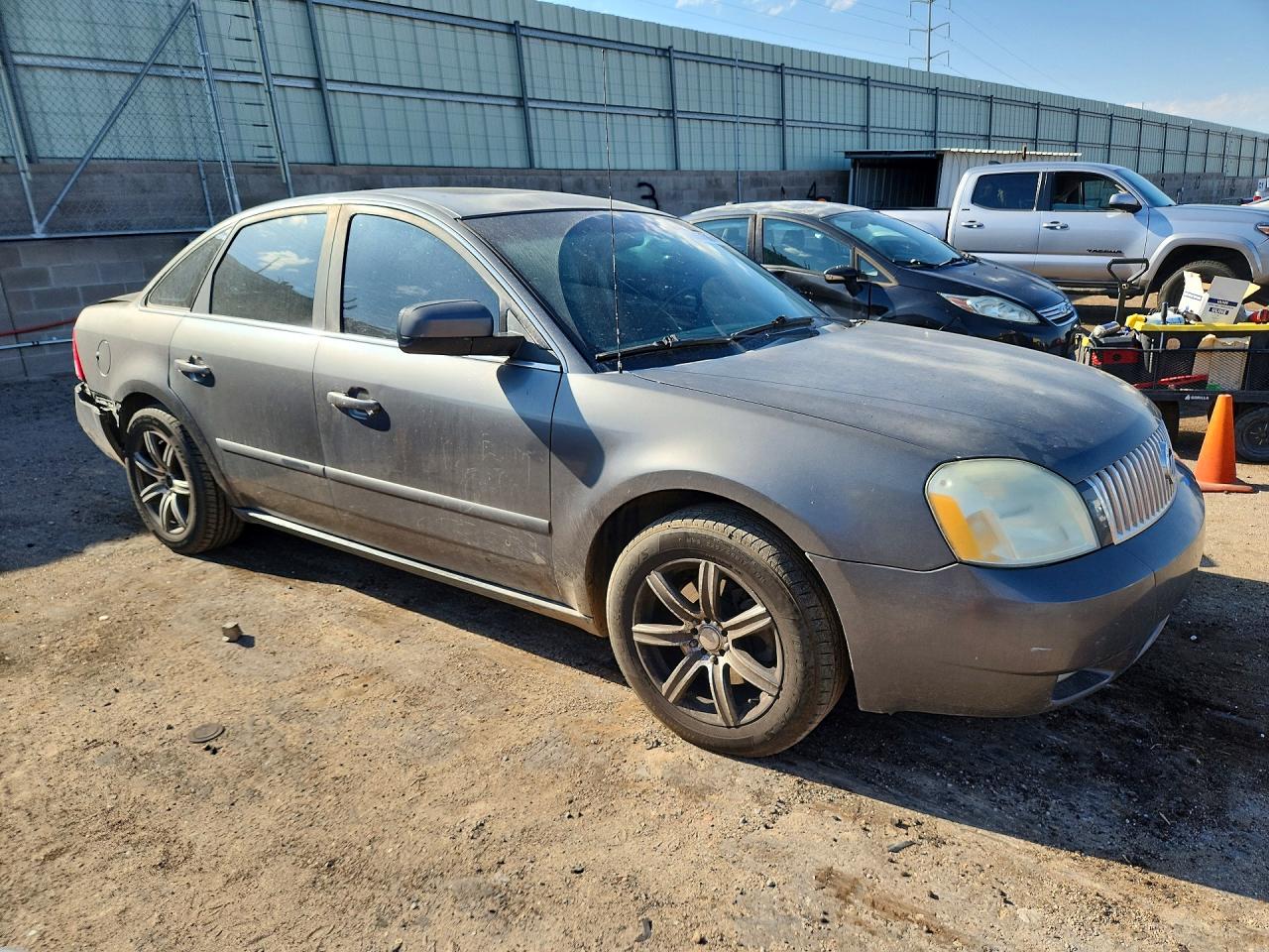 2005 Mercury Montego Premier Gray vin: 1MEHM43155G600495