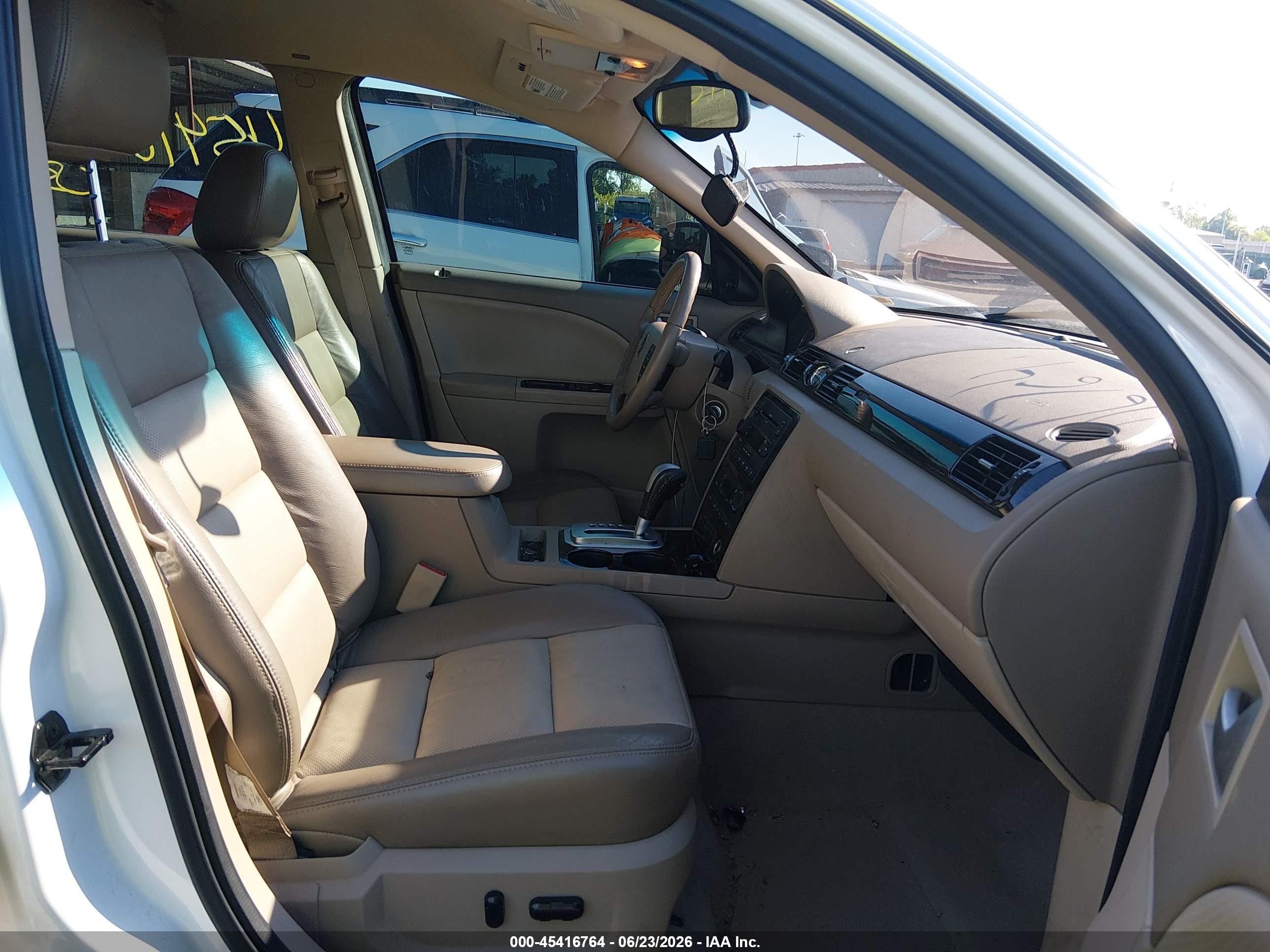 2005 Mercury Montego Premier Белый vin: 1MEHM431X5G625862