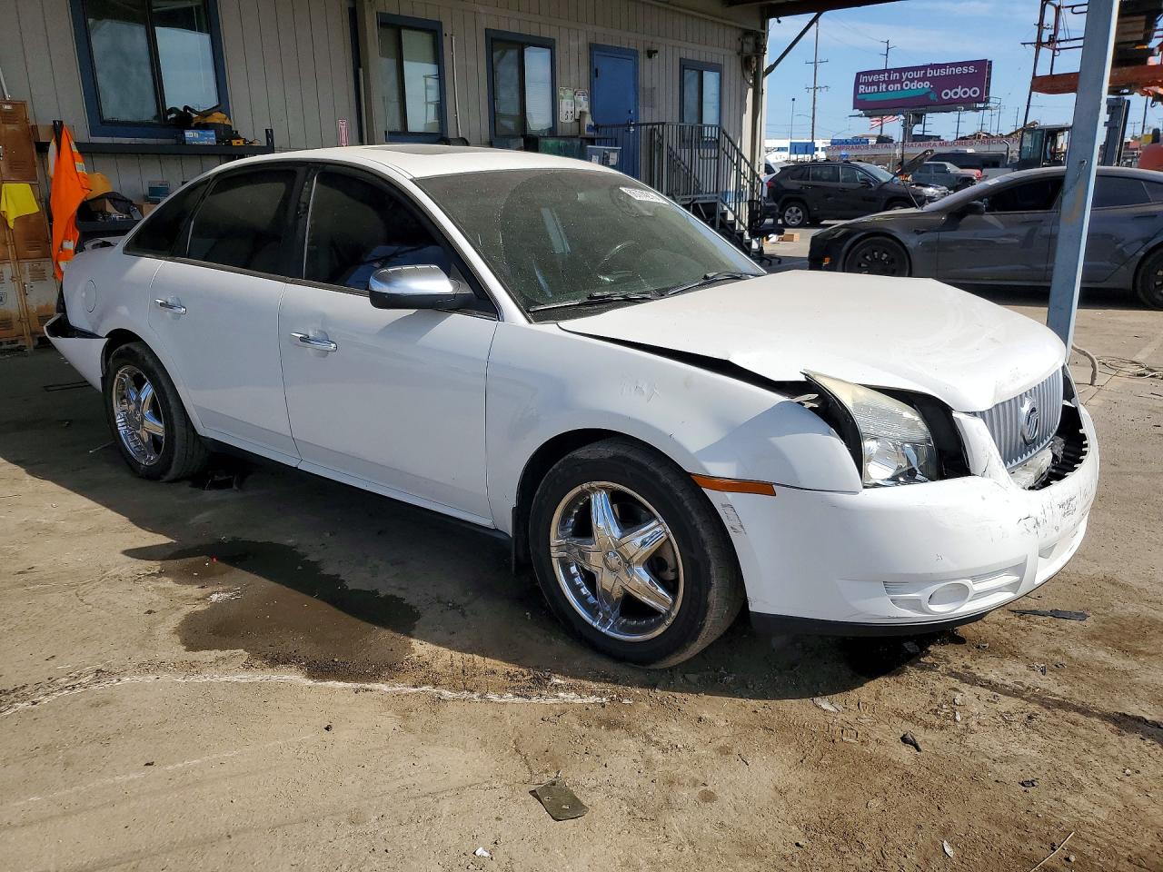 2008 Mercury Sable Premier White vin: 1MEHM43WX8G616224