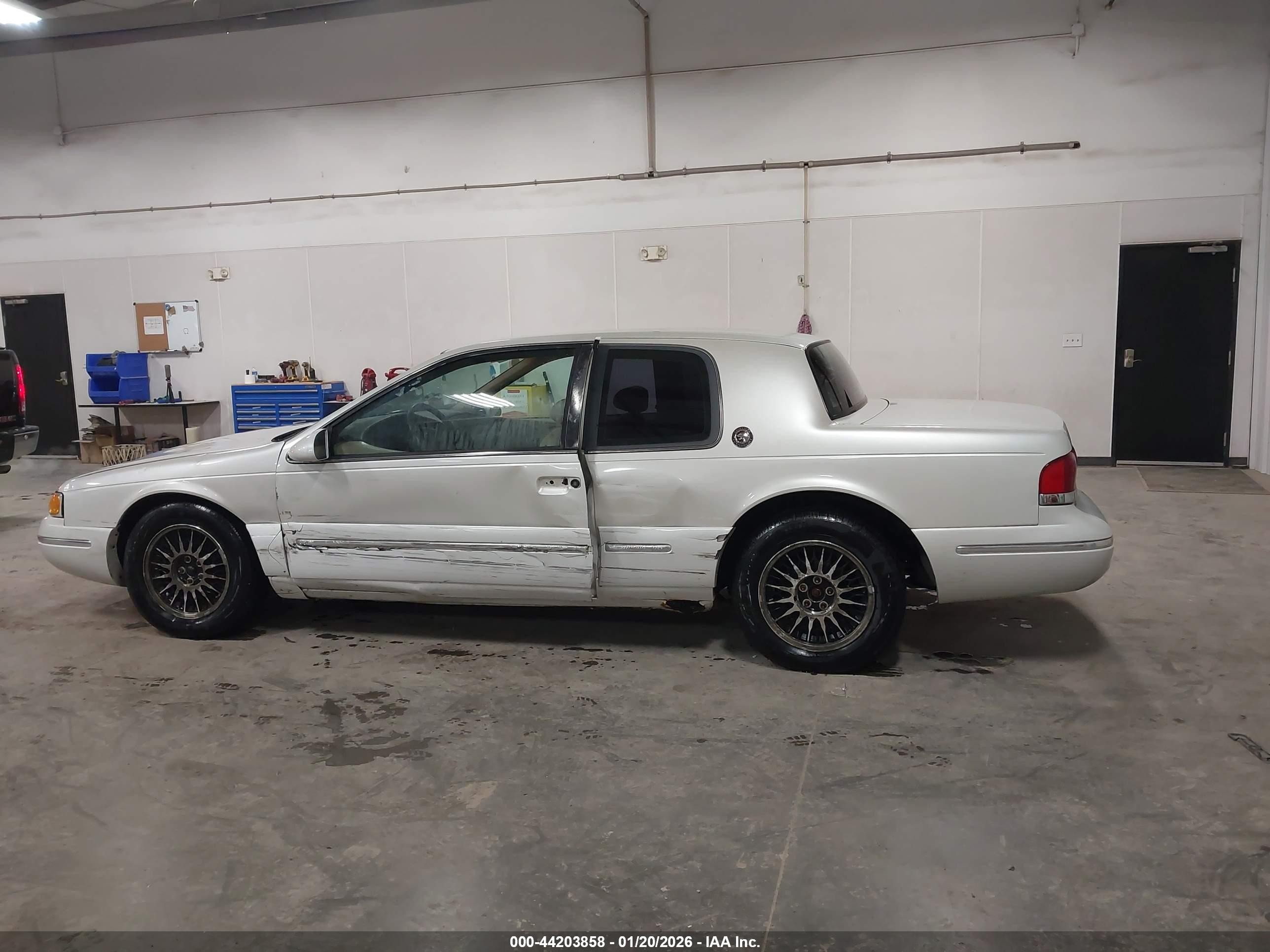 1997 Mercury Cougar Xr7 White vin: 1MELM62W3VH618474