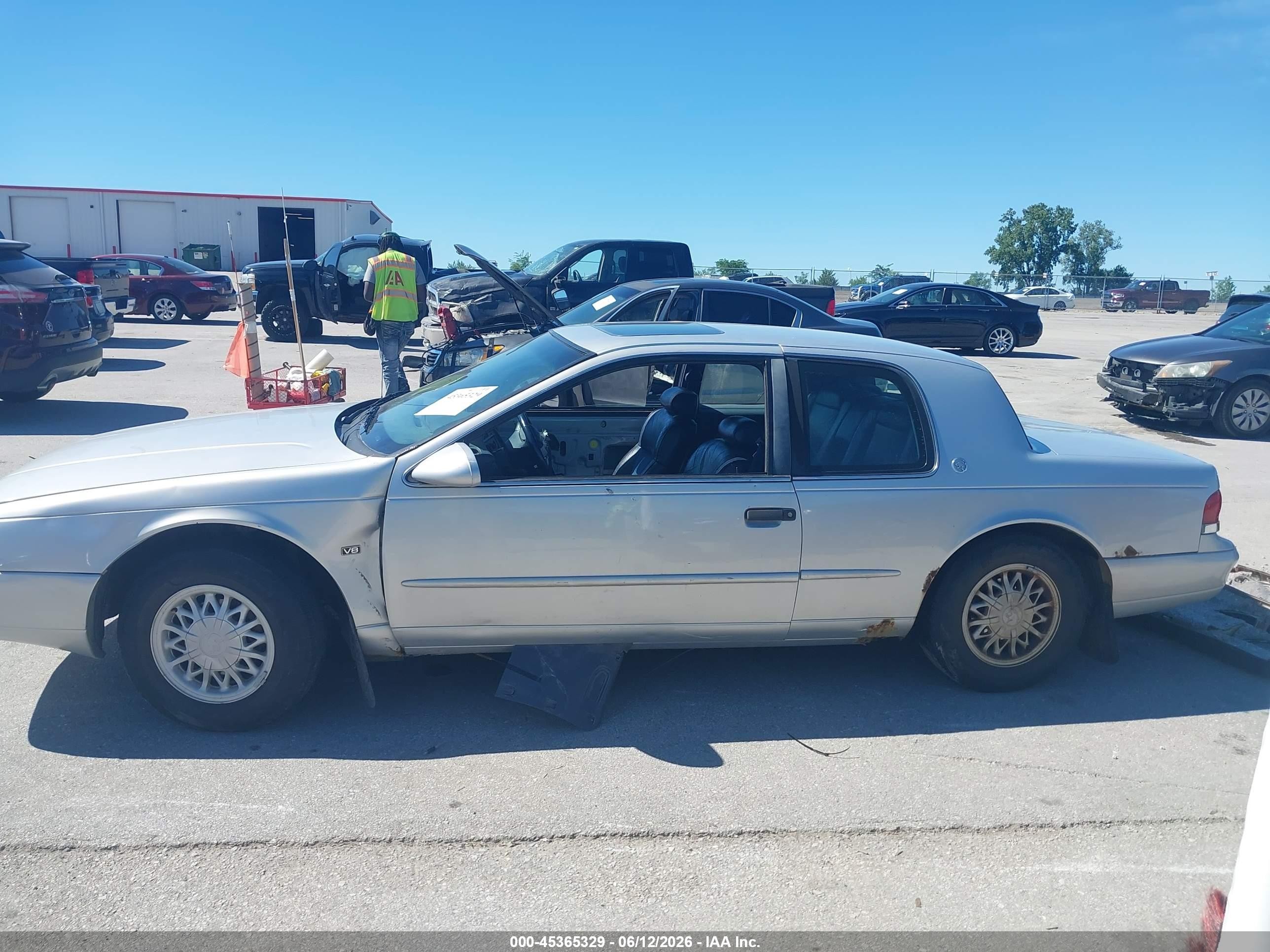 1995 Mercury Cougar Xr7 Silver vin: 1MELM62W7SH651926