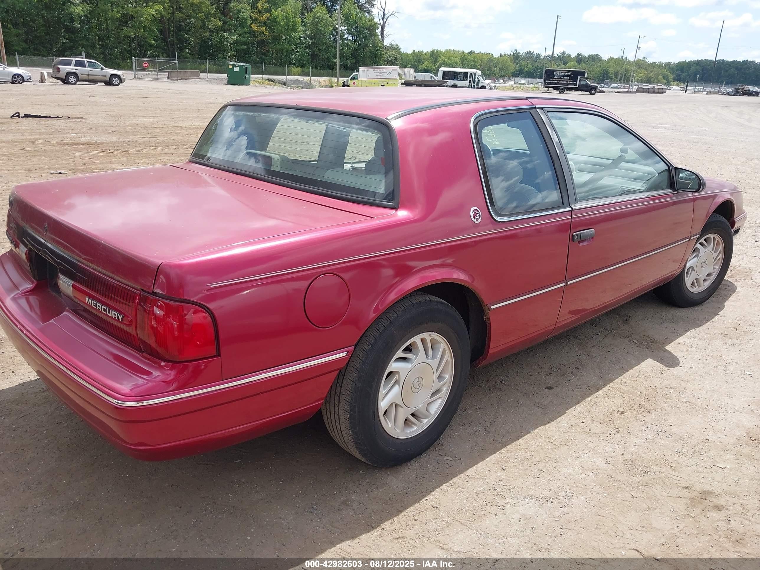 1992 Mercury Cougar Ls Burgundy vin: 1MEPM6042NH635396