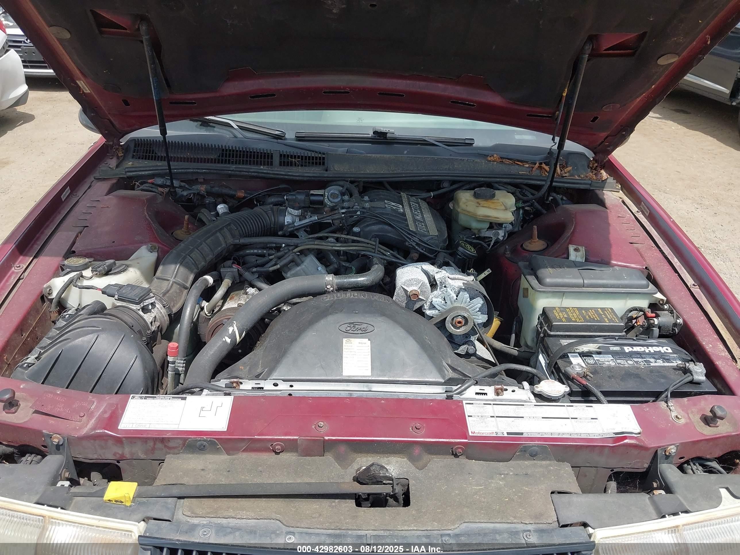 1992 Mercury Cougar Ls Burgundy vin: 1MEPM6042NH635396