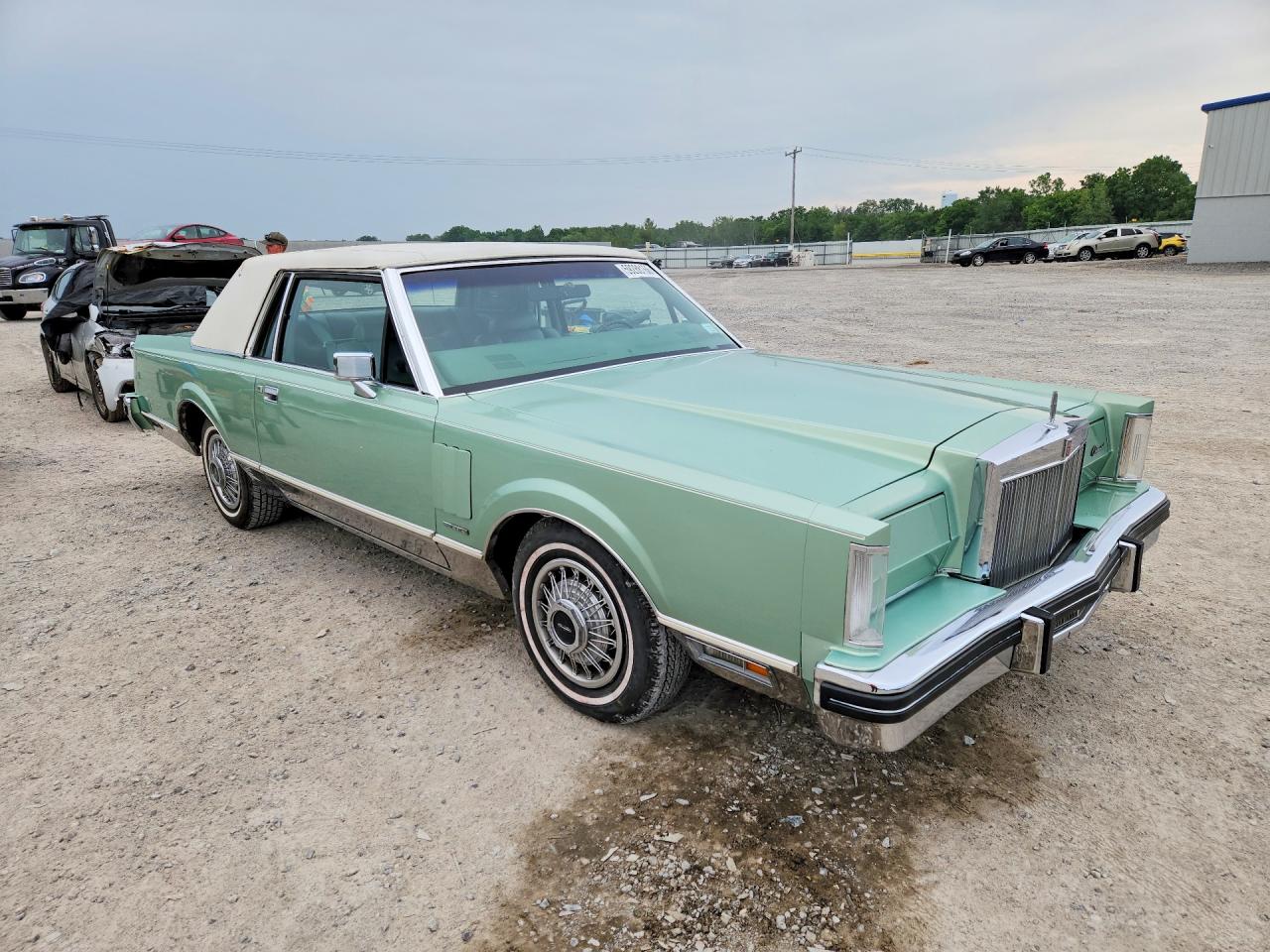 1981 Lincoln Mark Vi Green vin: 1MRBP95F8BY665459