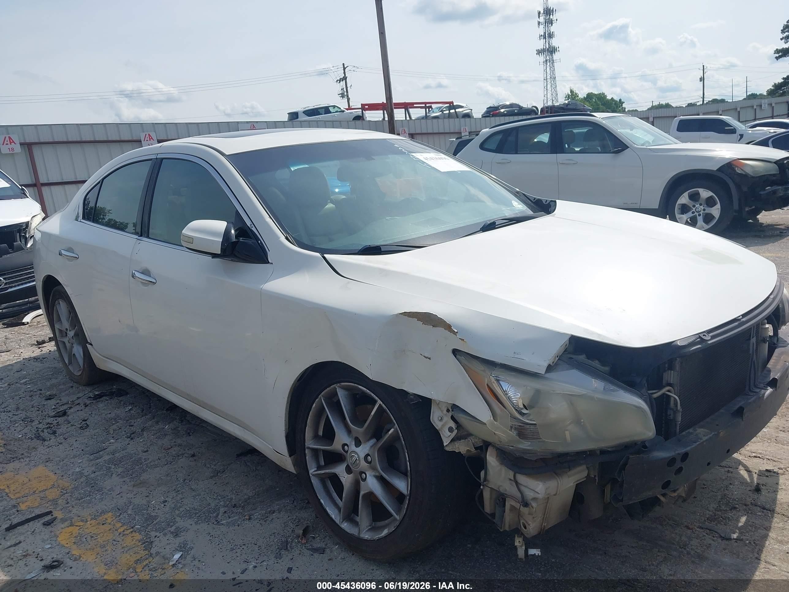2009 Nissan Maxima 3.5 Sv White vin: 1N4AA51E39C804366