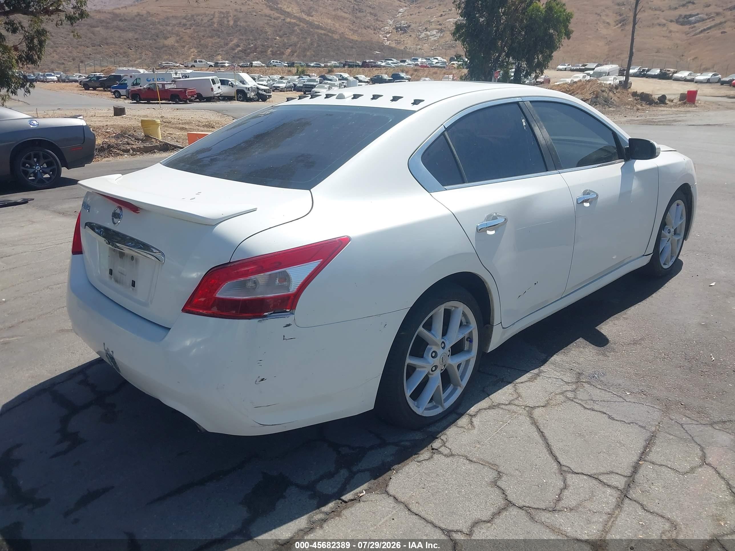 2009 Nissan Maxima 3.5 Sv White vin: 1N4AA51E59C820262