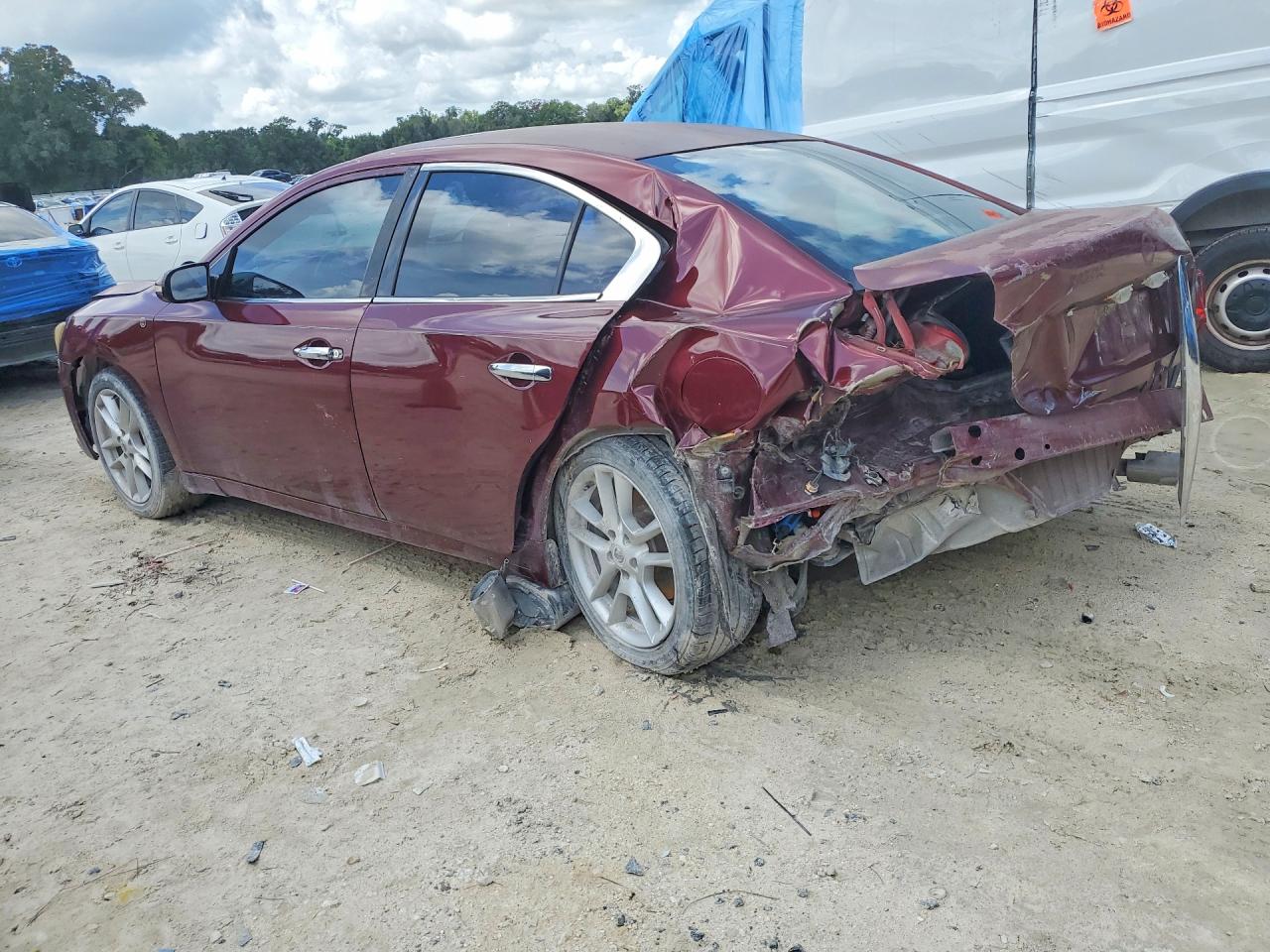 2009 Nissan Maxima 3.5 S Red vin: 1N4AA51E59C830029