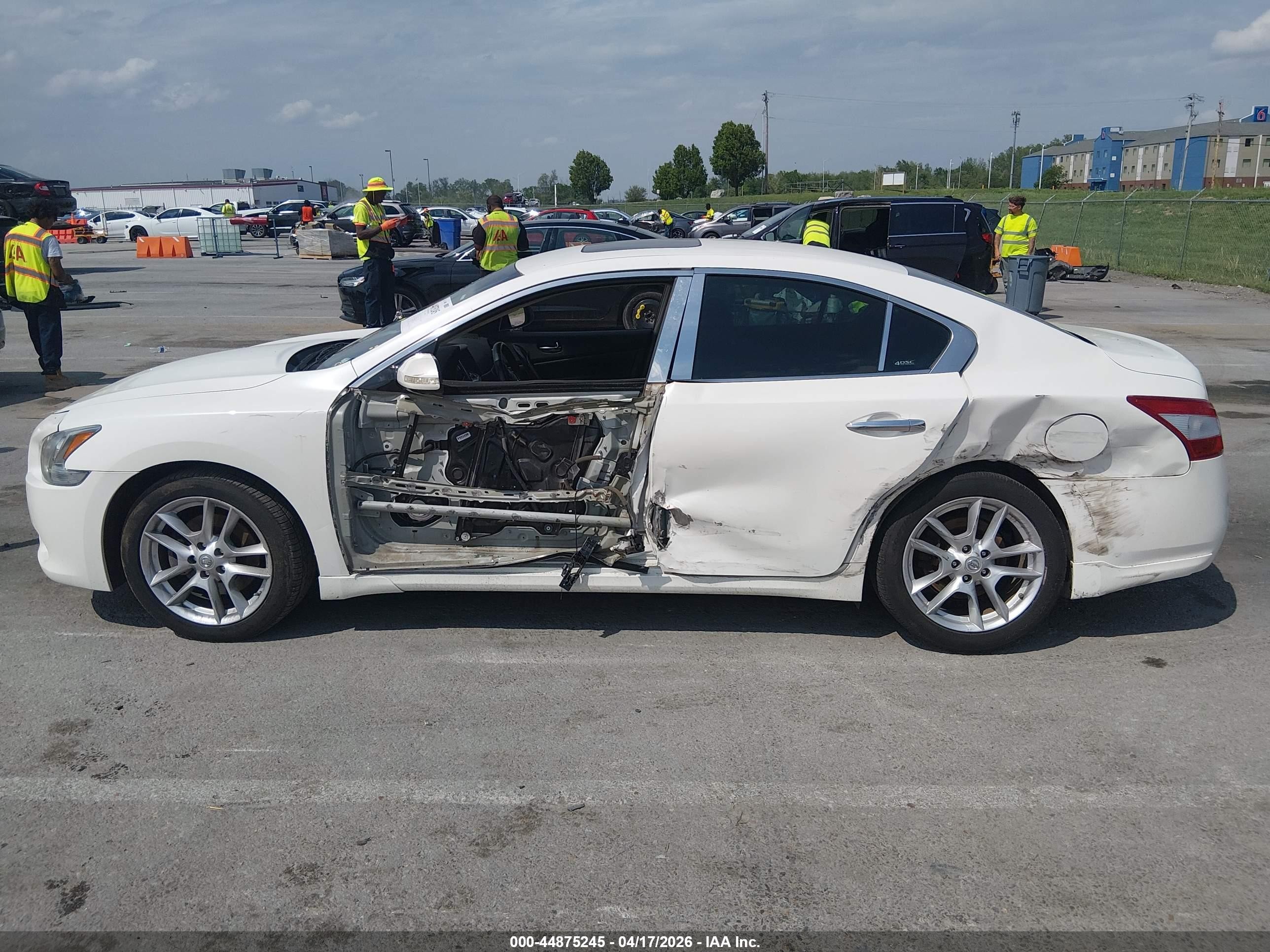 2009 Nissan Maxima 3.5 Sv White vin: 1N4AA51E59C848983