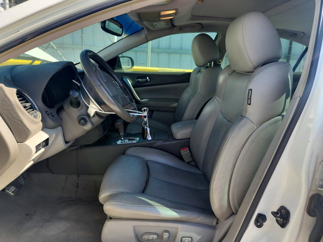 2009 Nissan Maxima Белый vin: 1N4AA51E89C804802