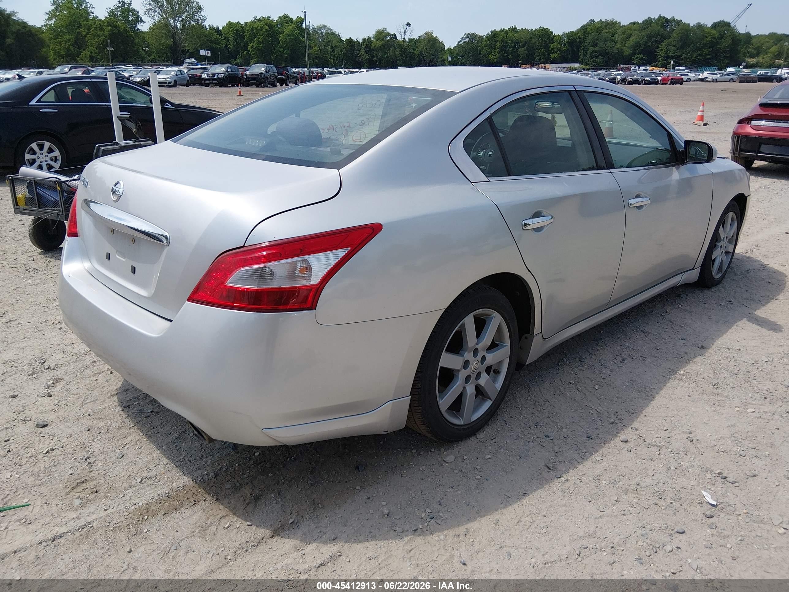 2011 Nissan Maxima 3.5 S Silver vin: 1N4AA5AP0BC809919
