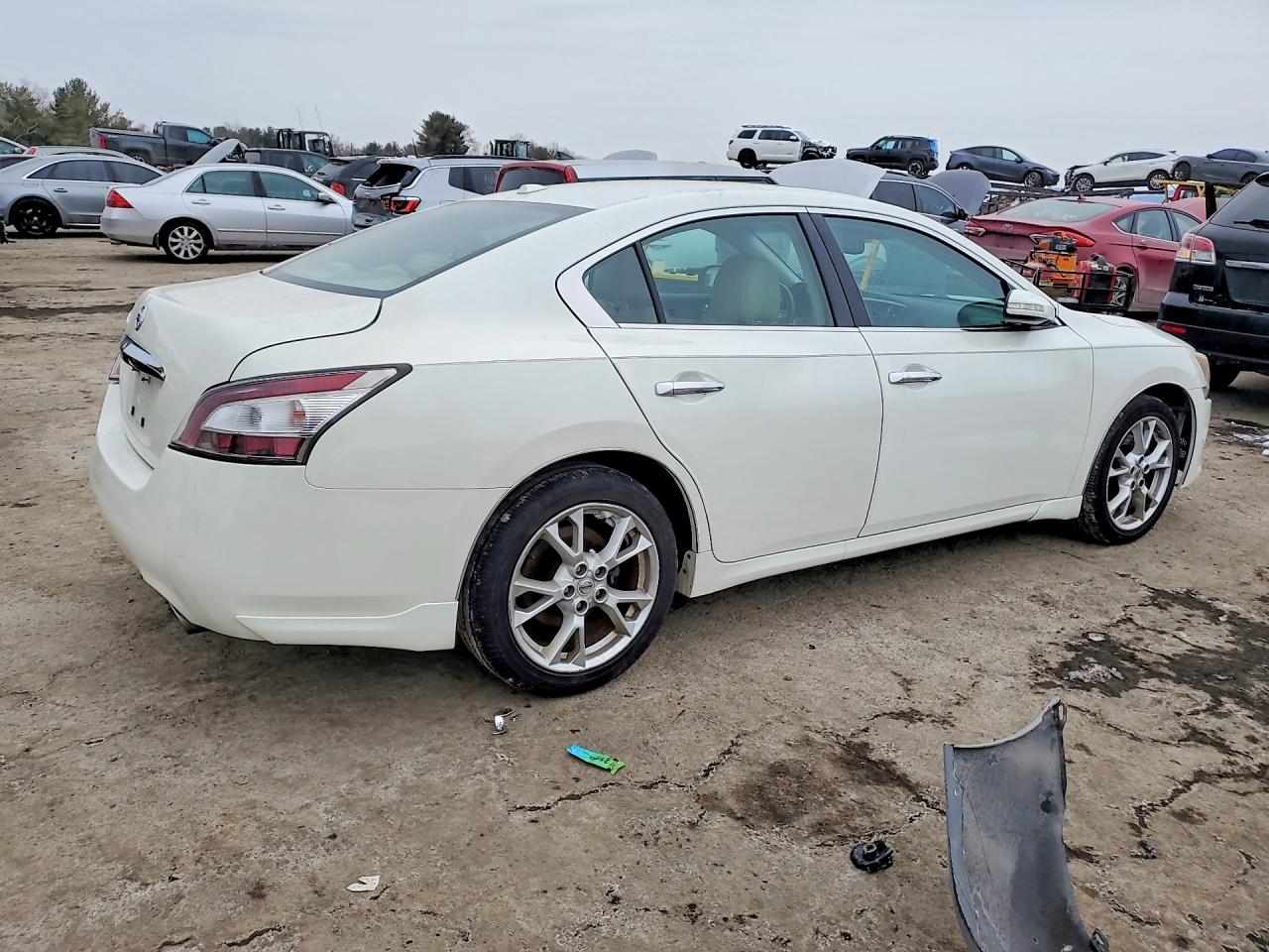 2014 Nissan Maxima 3.5 S White vin: 1N4AA5AP0EC453928