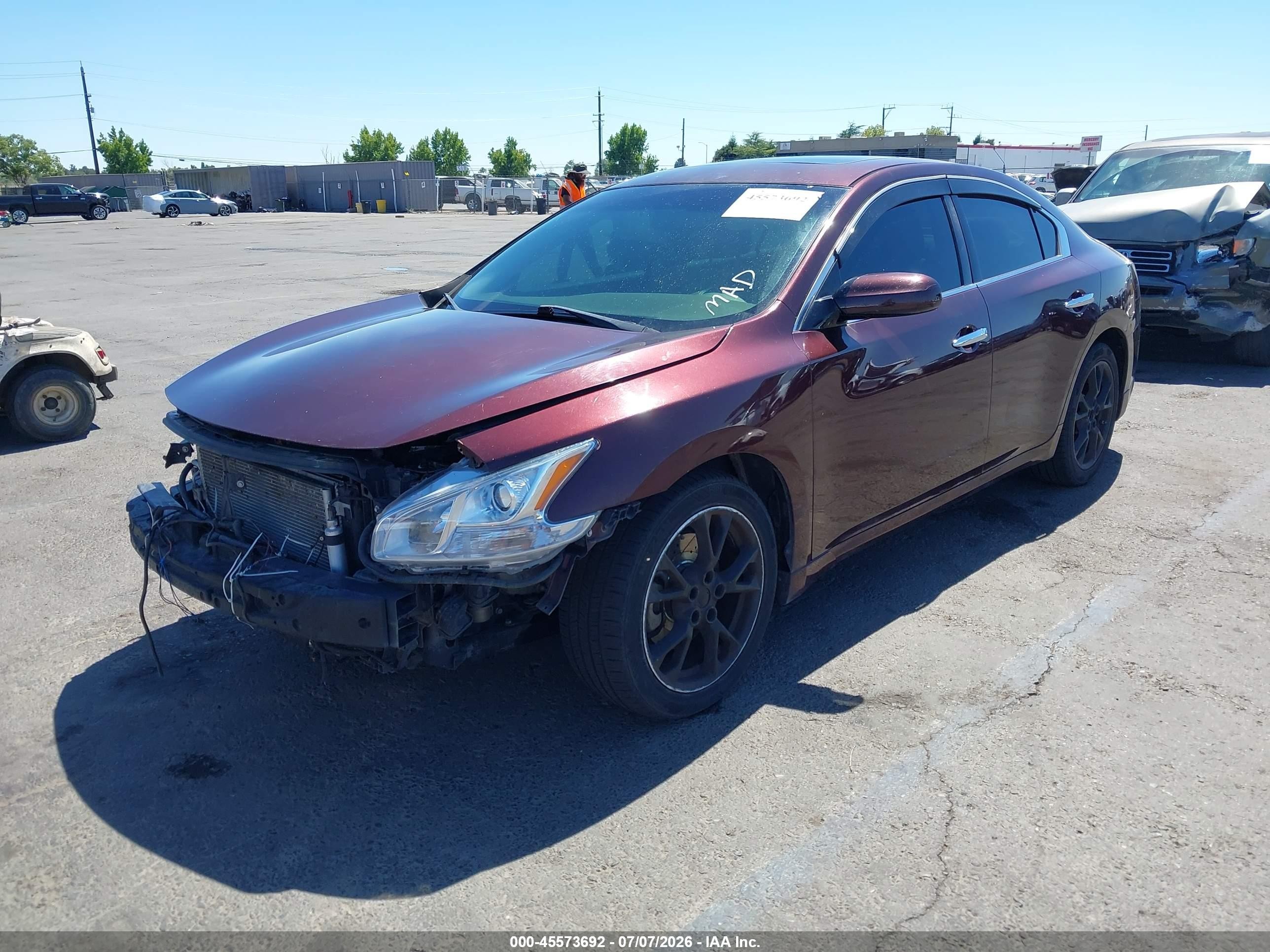 2014 Nissan Maxima 3.5 S Красный vin: 1N4AA5AP0EC498352