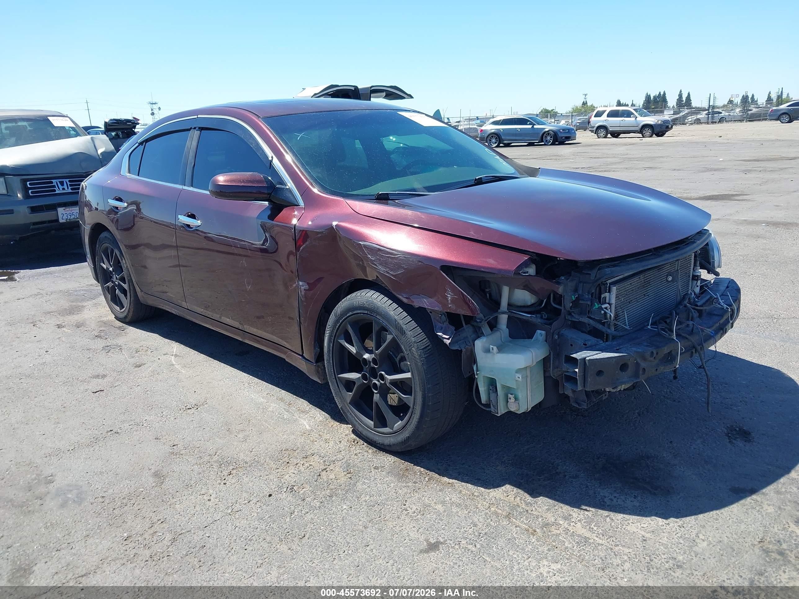 2014 Nissan Maxima 3.5 S Красный vin: 1N4AA5AP0EC498352