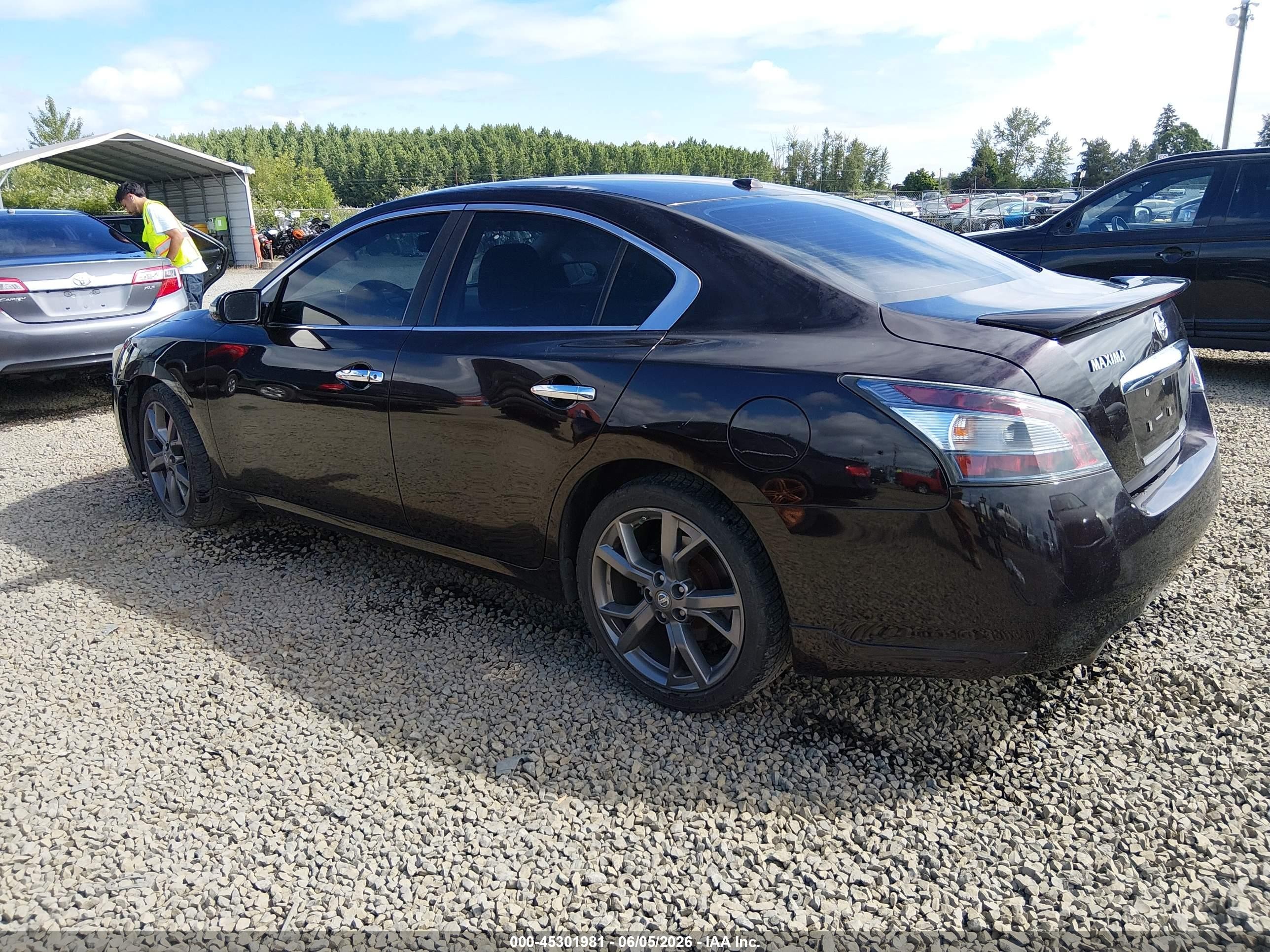 2013 Nissan Maxima 3.5 Sv Burgundy vin: 1N4AA5AP1DC842446