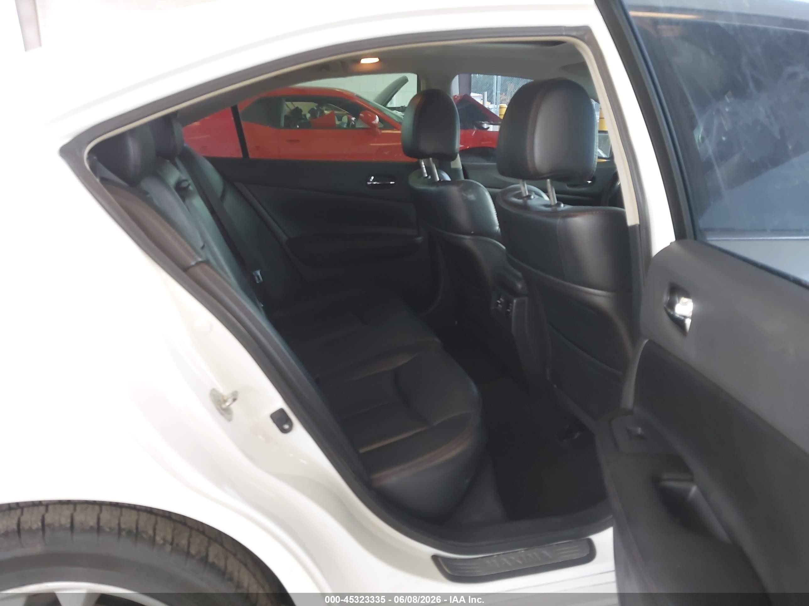 2013 Nissan Maxima 3.5 Sv White vin: 1N4AA5AP1DC843337