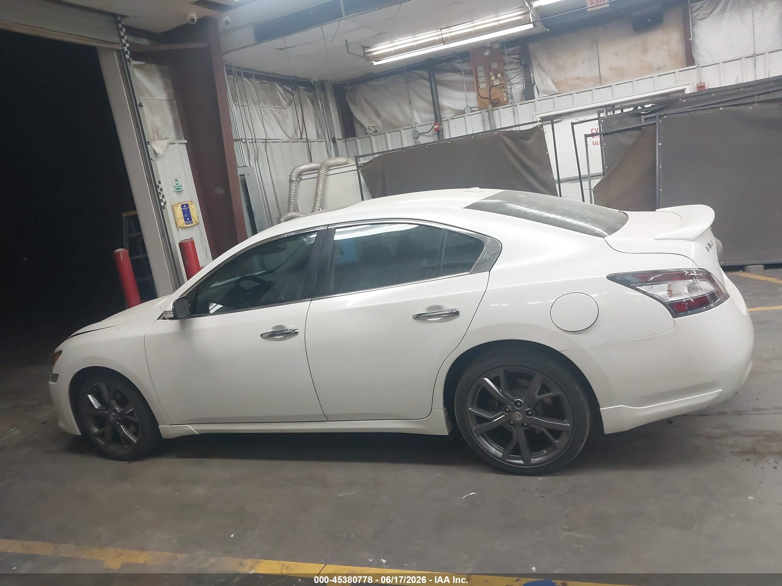2014 Nissan Maxima 3.5 Sv White vin: 1N4AA5AP1EC472844