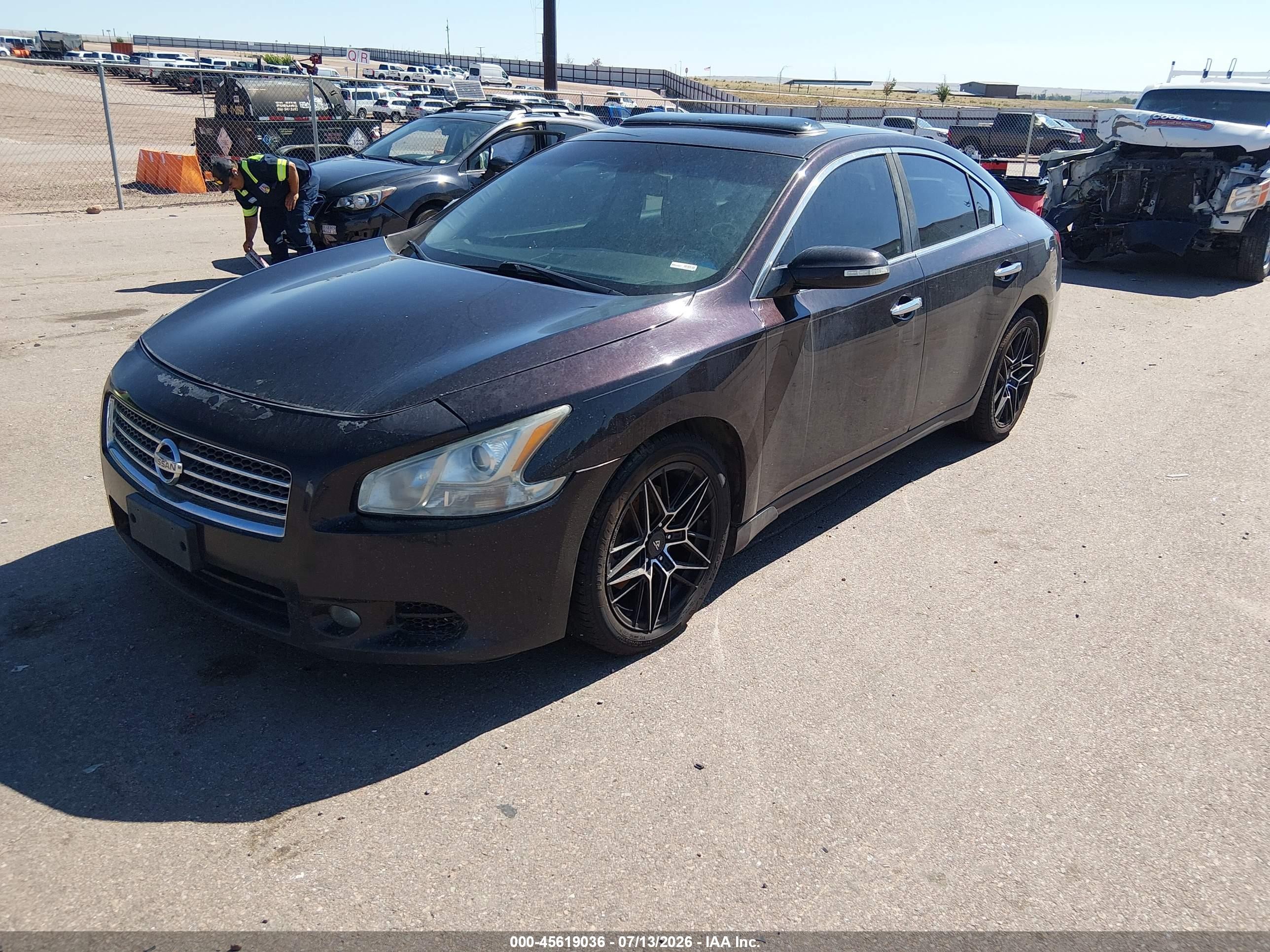 2011 Nissan Maxima 3.5 Sv Burgundy vin: 1N4AA5AP2BC811686