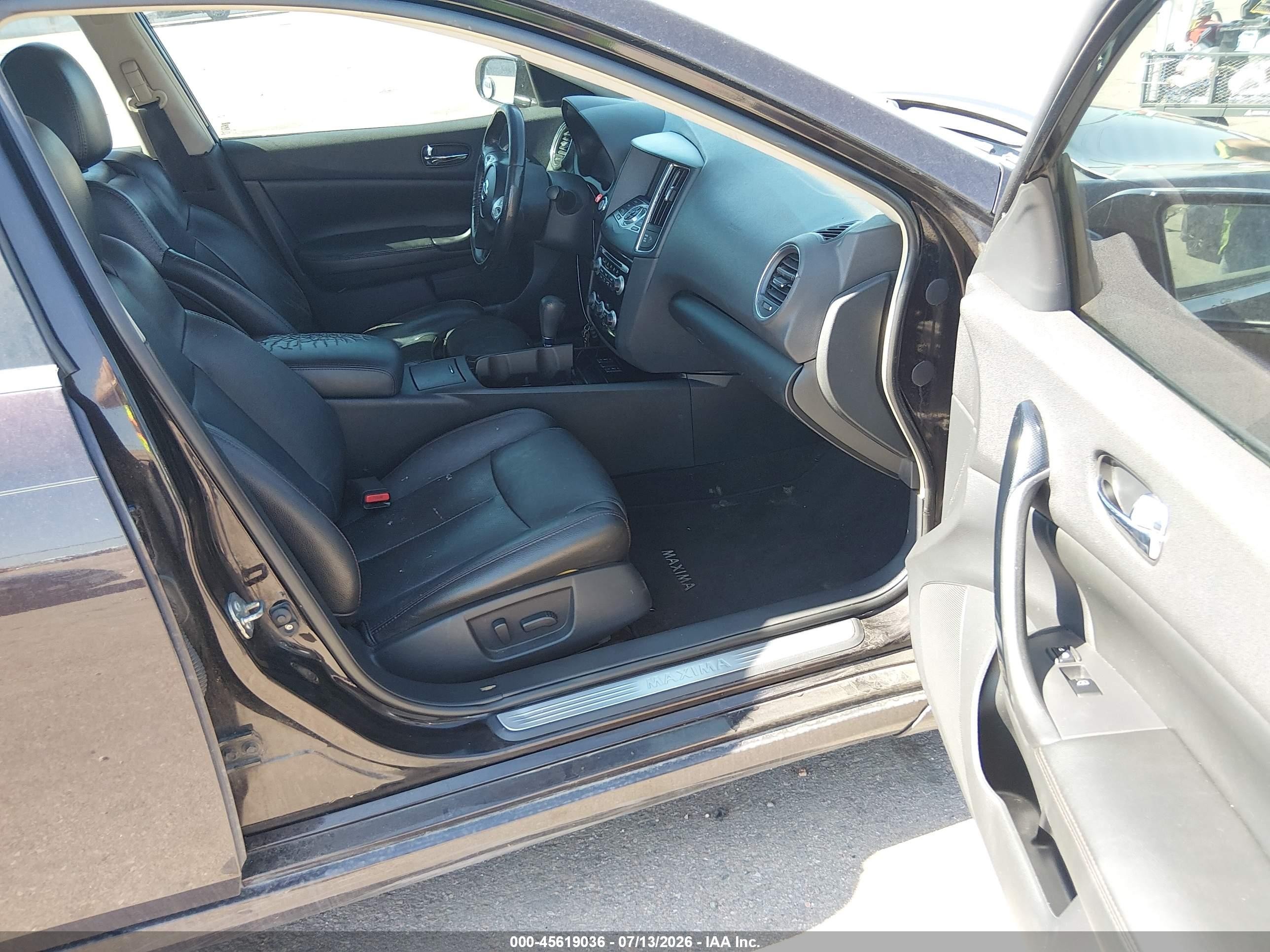 2011 Nissan Maxima 3.5 Sv Burgundy vin: 1N4AA5AP2BC811686