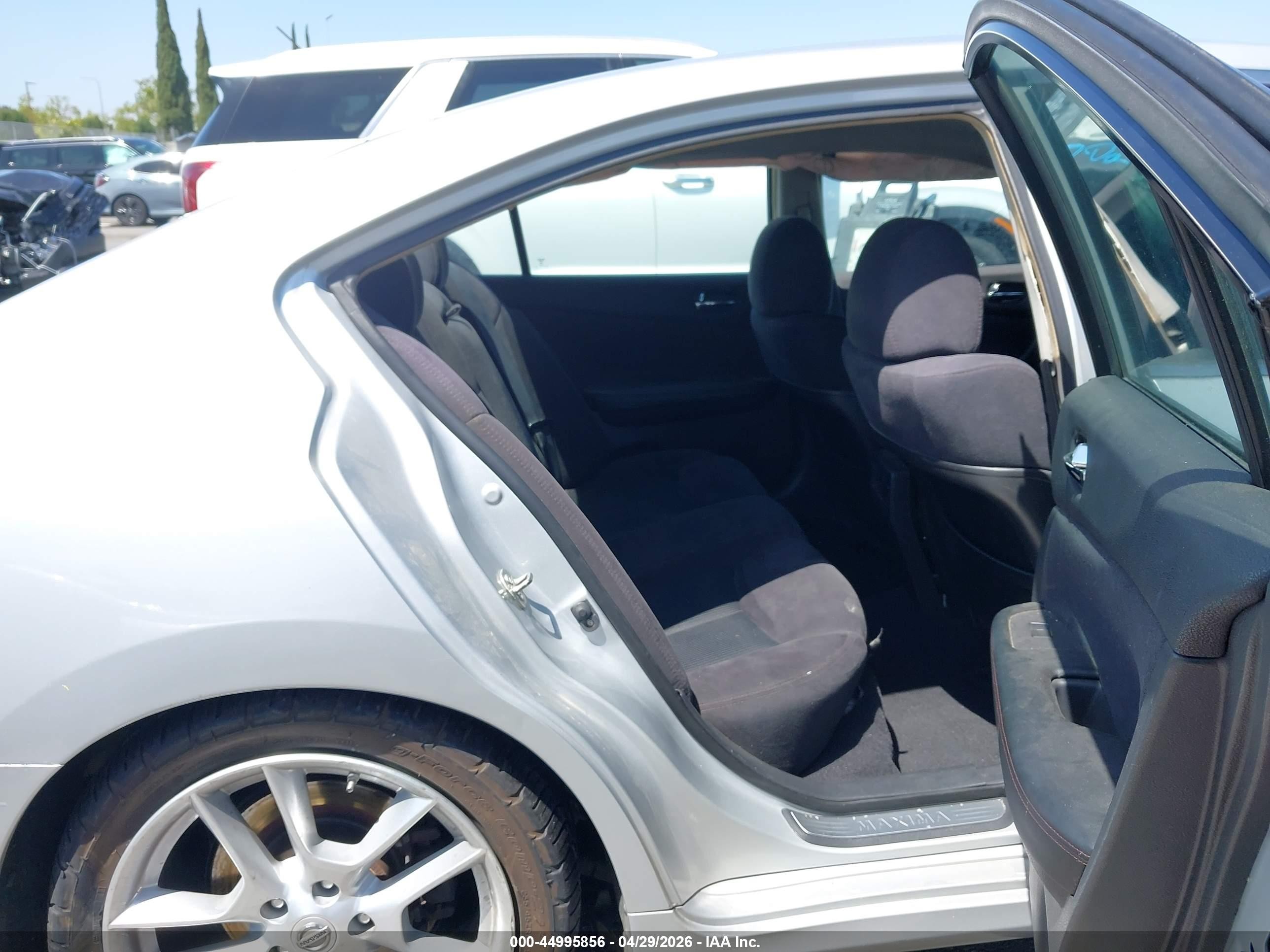 2014 Nissan Maxima 3.5 S/3.5 Sv Silver vin: 1N4AA5AP2EC445118