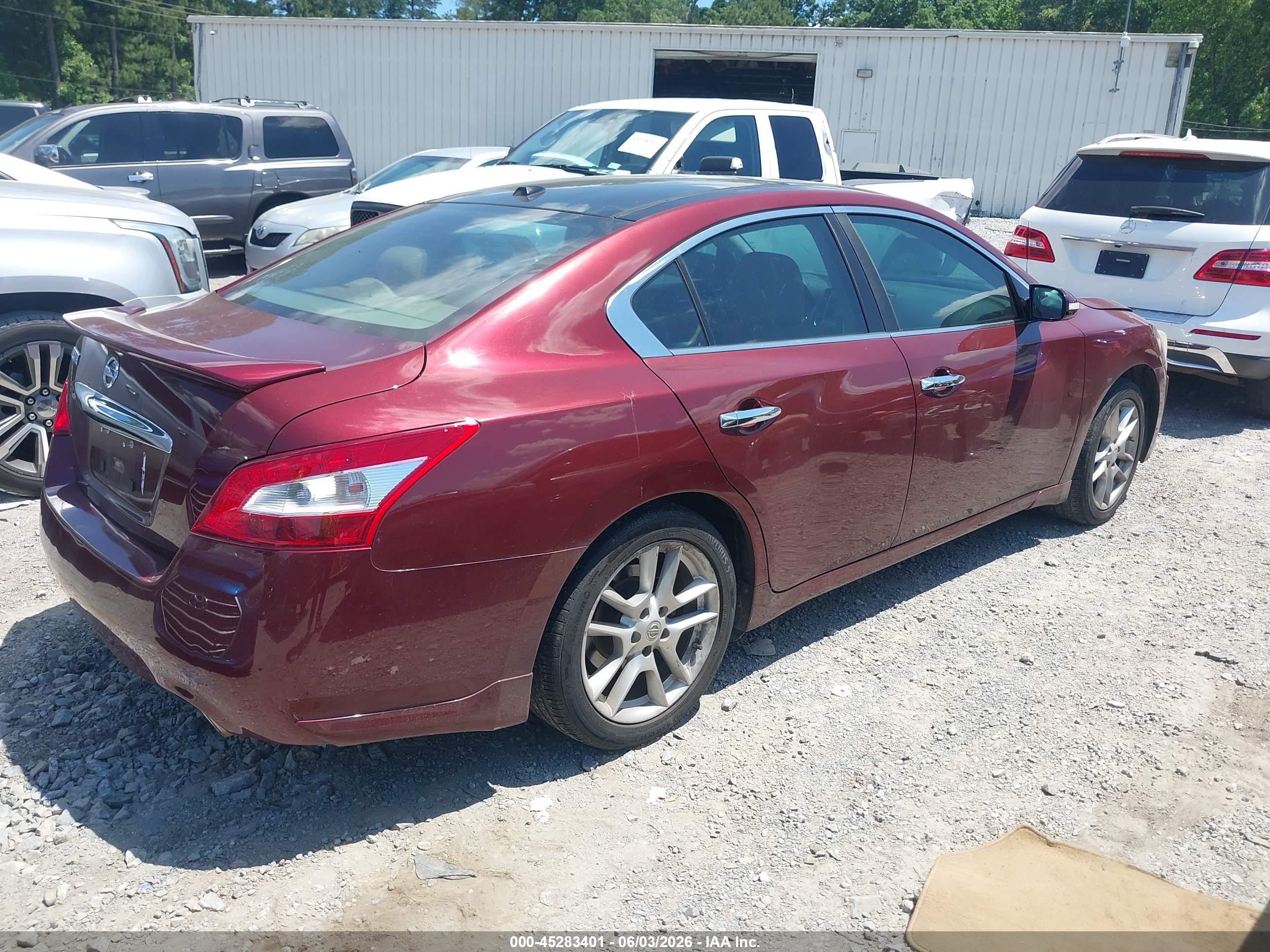 2011 Nissan Maxima 3.5 Sv Burgundy vin: 1N4AA5AP3BC839576