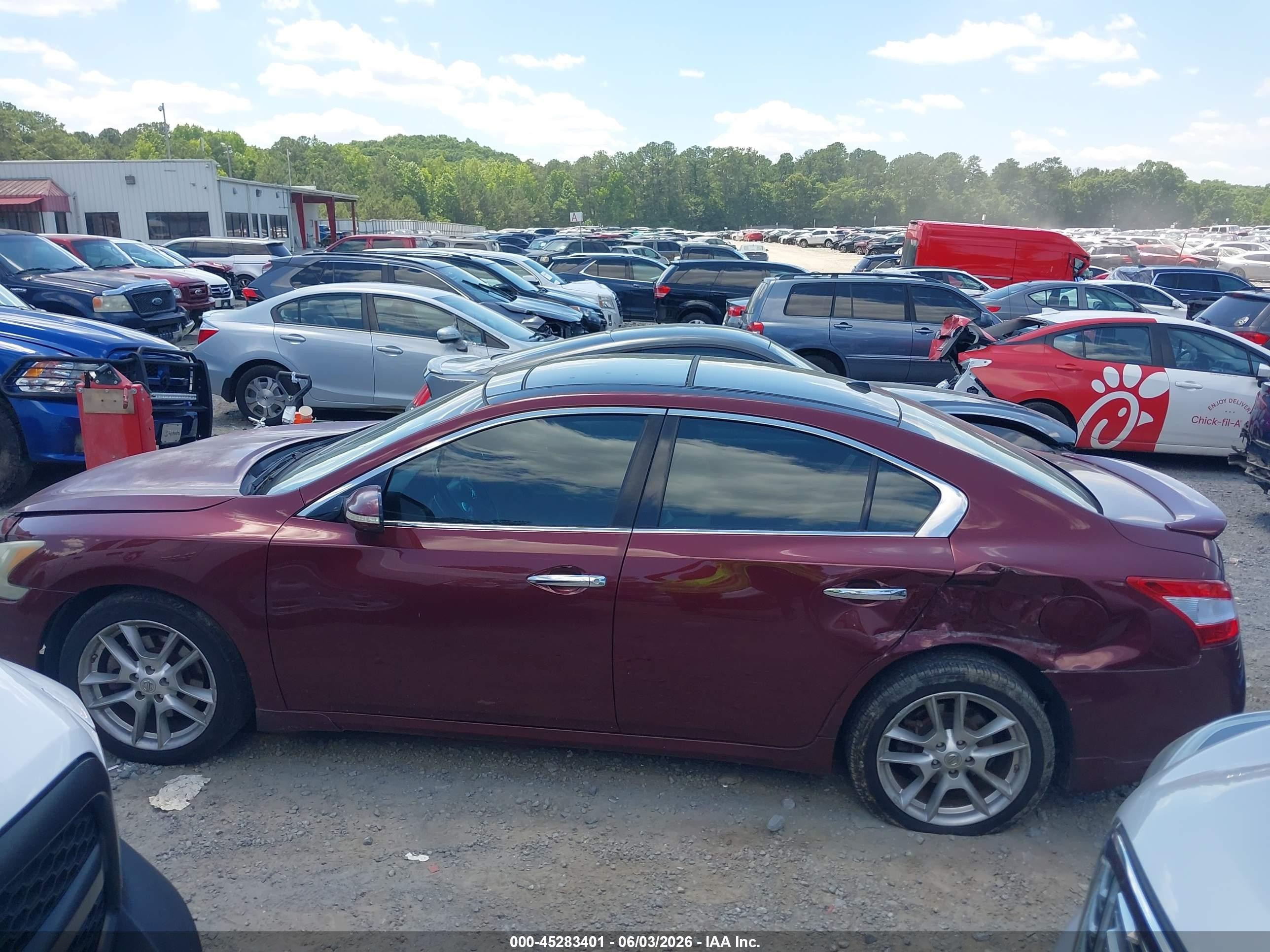 2011 Nissan Maxima 3.5 Sv Burgundy vin: 1N4AA5AP3BC839576