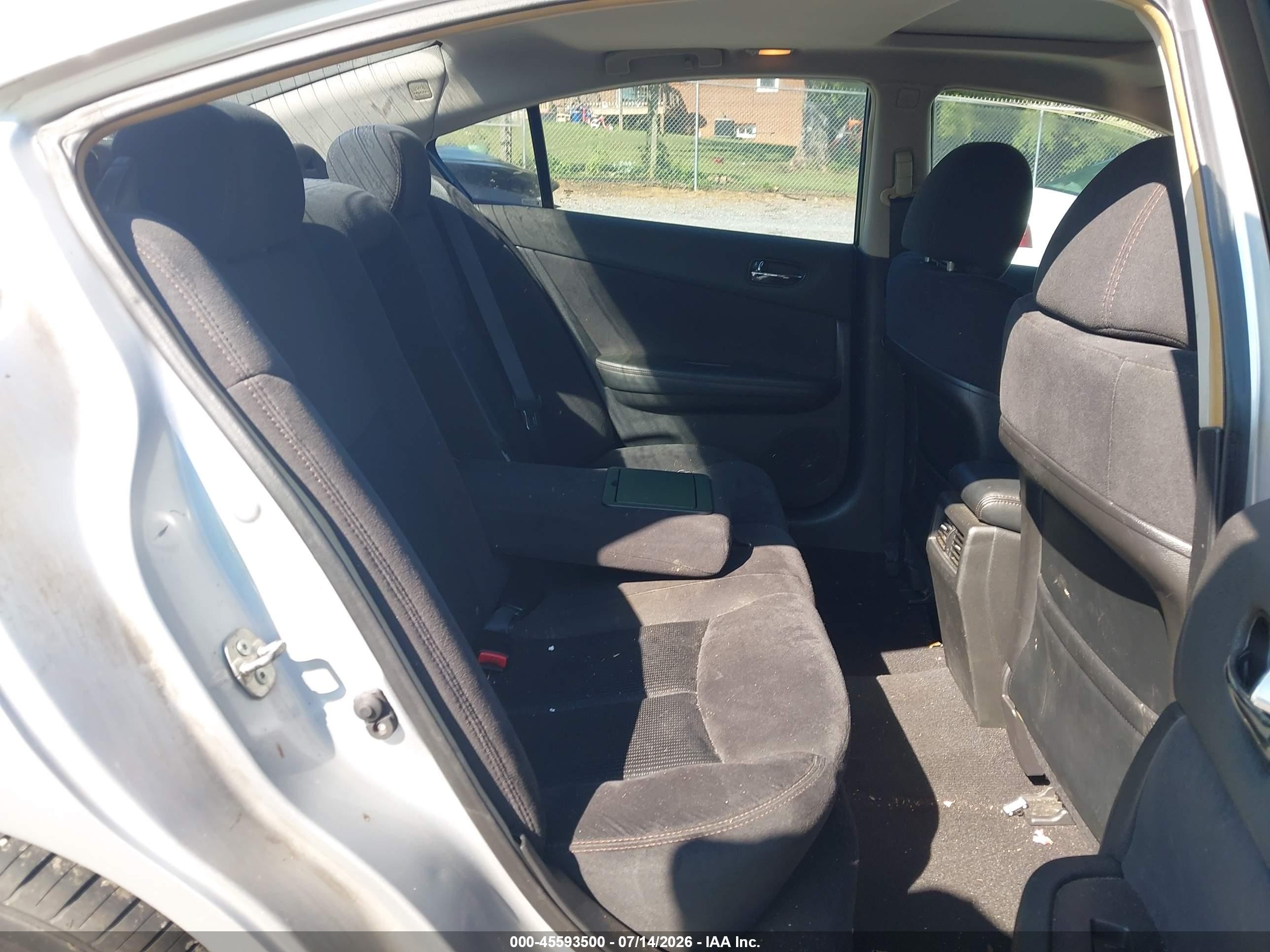 2013 Nissan Maxima 3.5 S Серебряный vin: 1N4AA5AP3DC800344