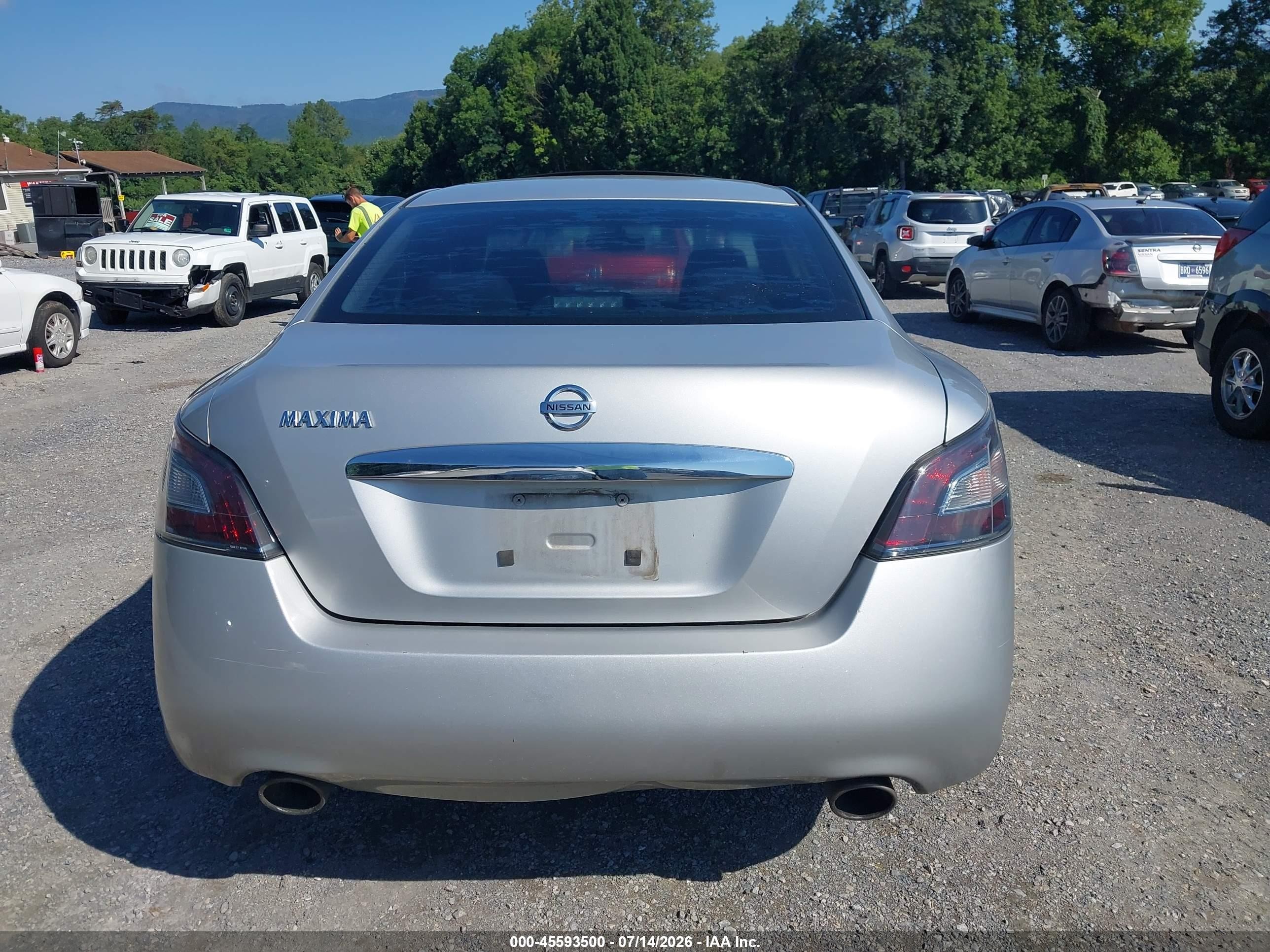 2013 Nissan Maxima 3.5 S Серебряный vin: 1N4AA5AP3DC800344
