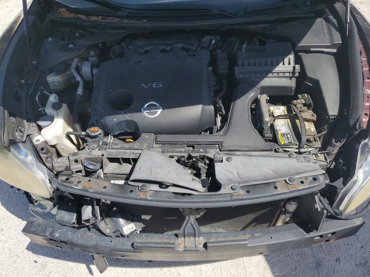 2014 Nissan Maxima 3.5 S Burgundy vin: 1N4AA5AP3EC445192