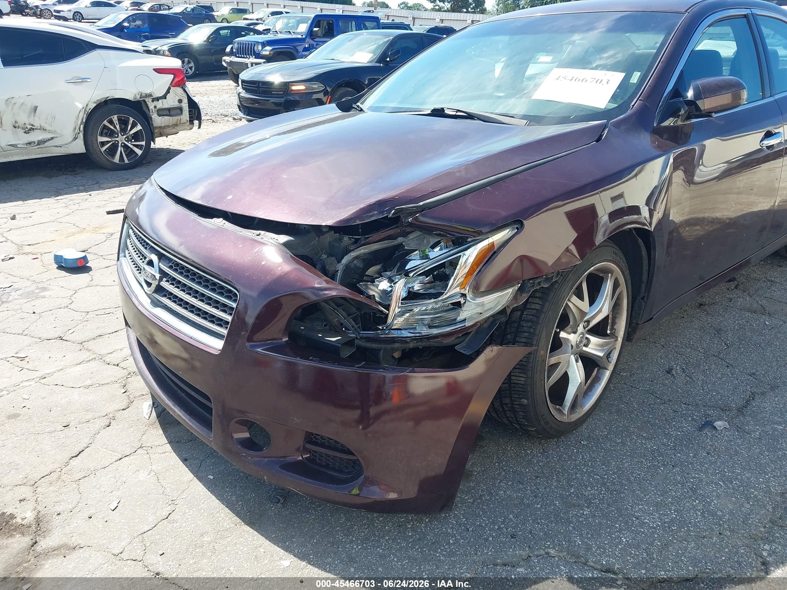 2014 Nissan Maxima 3.5 S/3.5 Sv Burgundy vin: 1N4AA5AP3EC465698