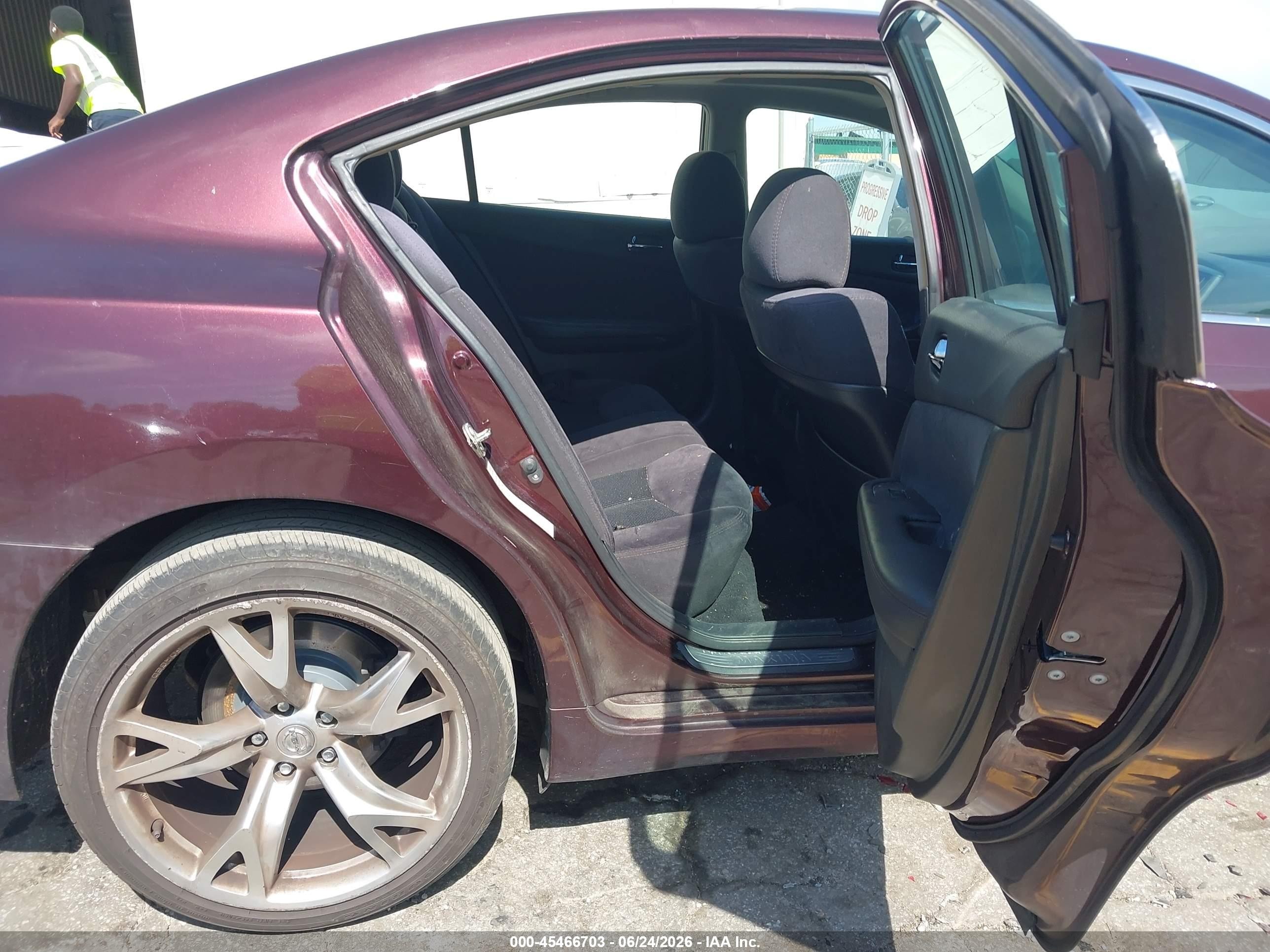 2014 Nissan Maxima 3.5 S/3.5 Sv Burgundy vin: 1N4AA5AP3EC465698