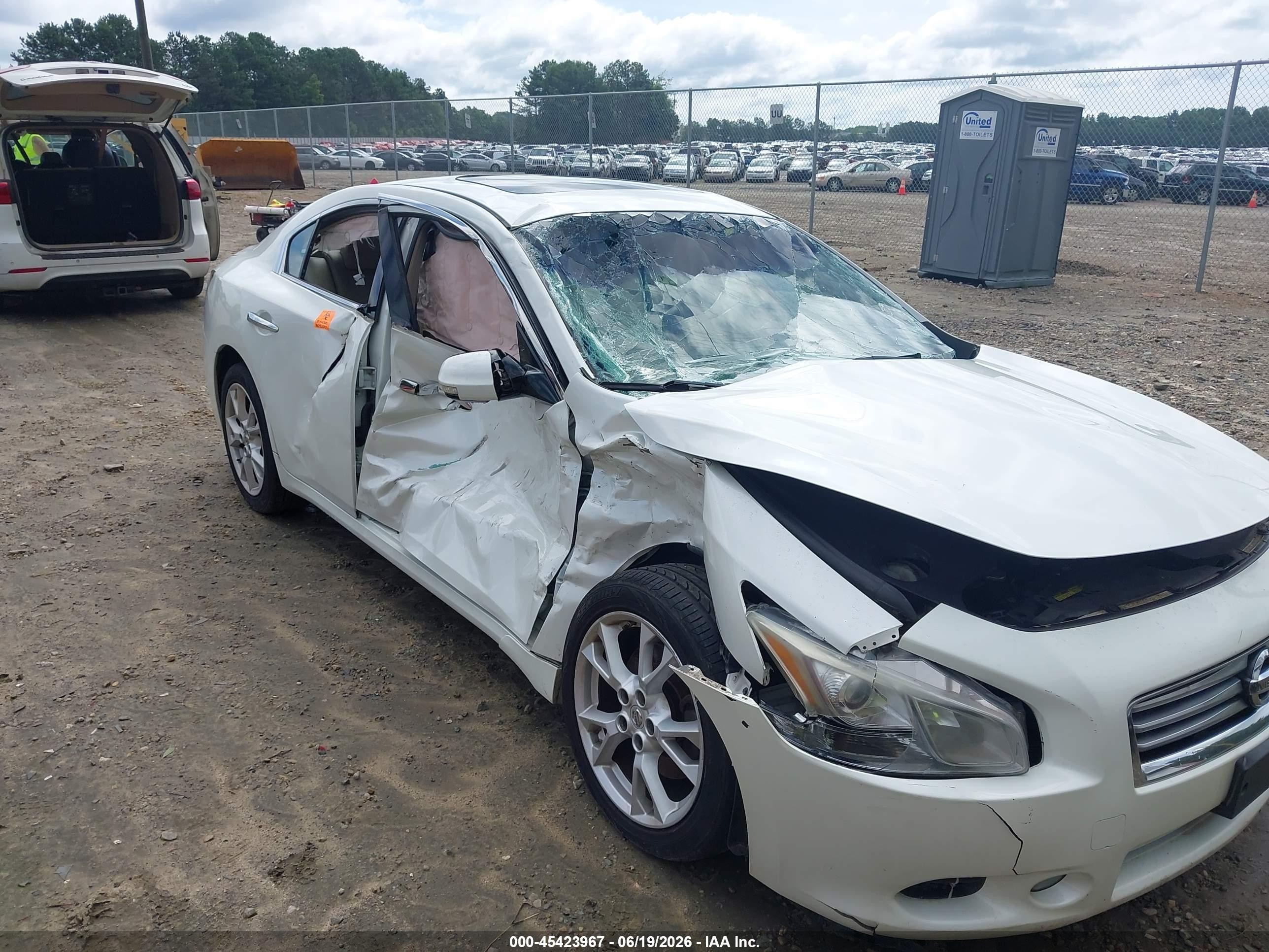 2014 Nissan Maxima 3.5 Sv White vin: 1N4AA5AP3EC476863