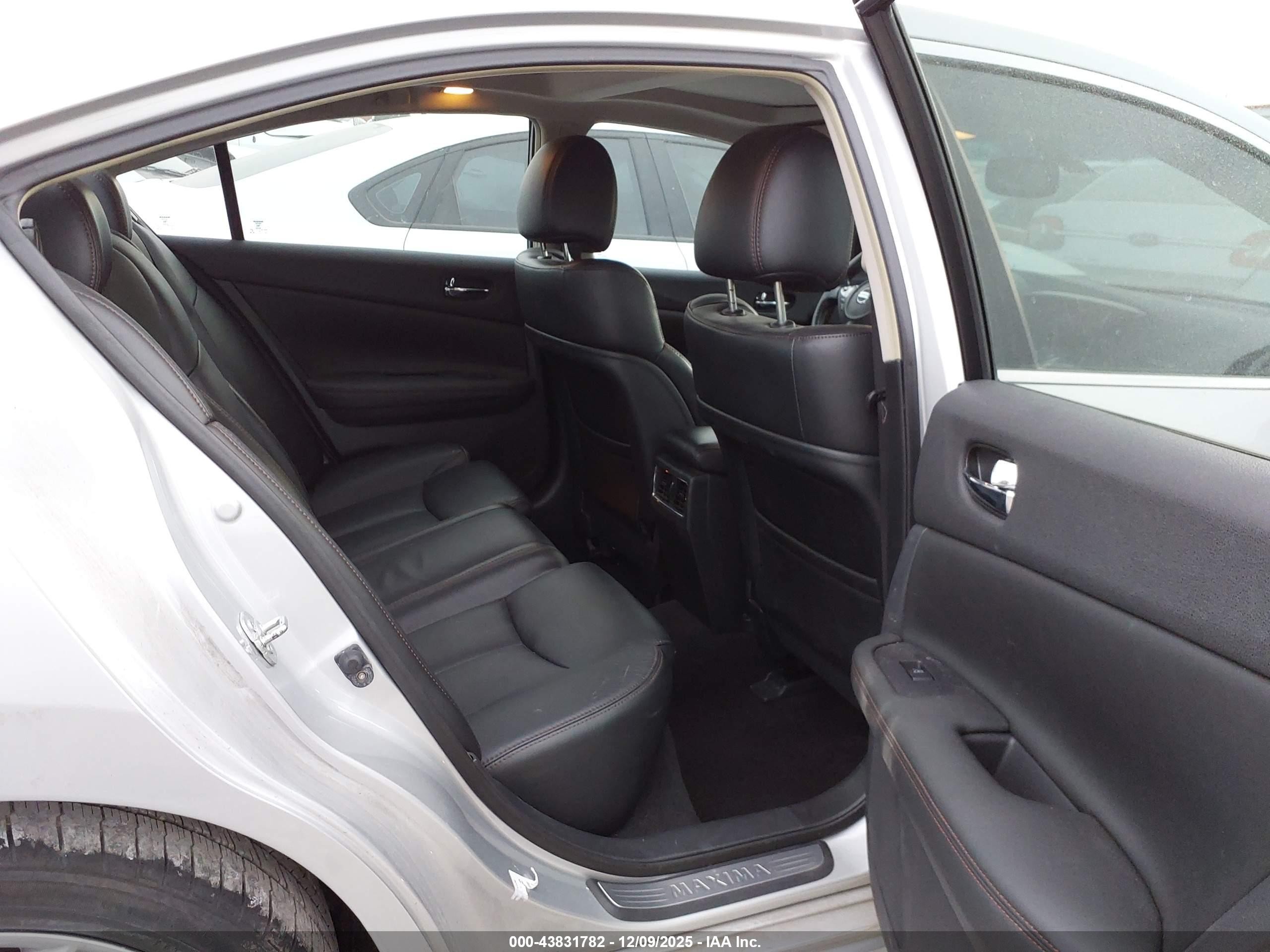 2011 Nissan Maxima 3.5 Sv Серебряный vin: 1N4AA5AP4BC803993