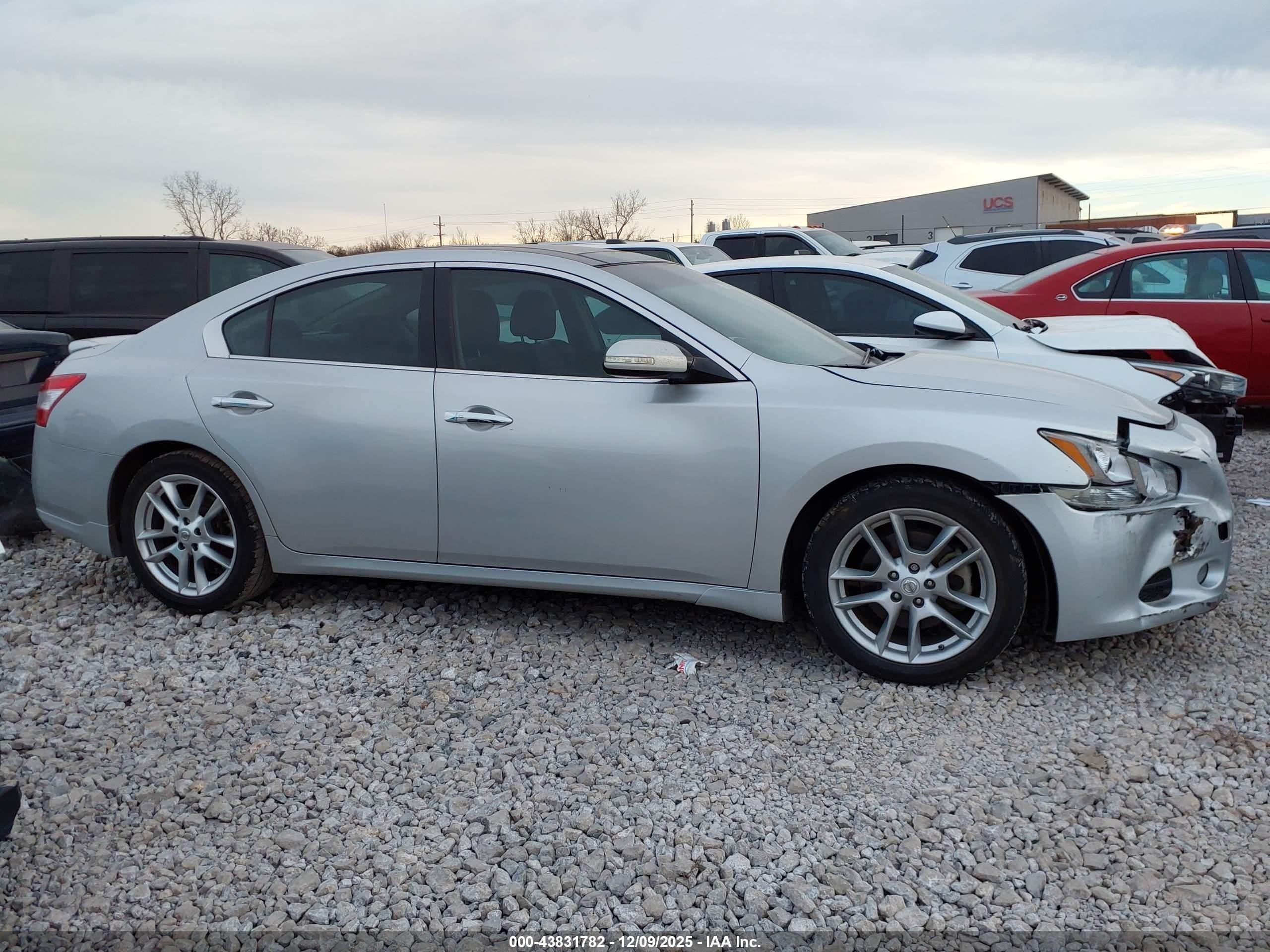 2011 Nissan Maxima 3.5 Sv Серебряный vin: 1N4AA5AP4BC803993