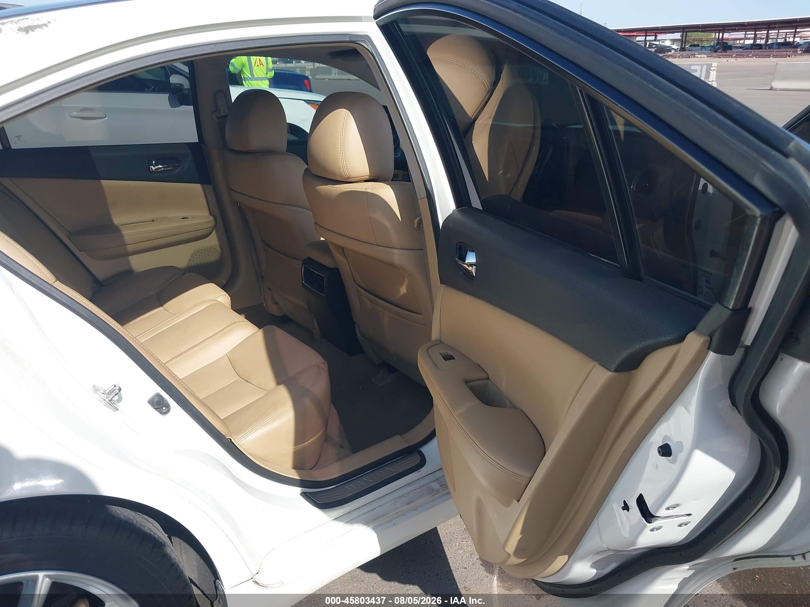 2011 Nissan Maxima 3.5 Sv White vin: 1N4AA5AP4BC827422
