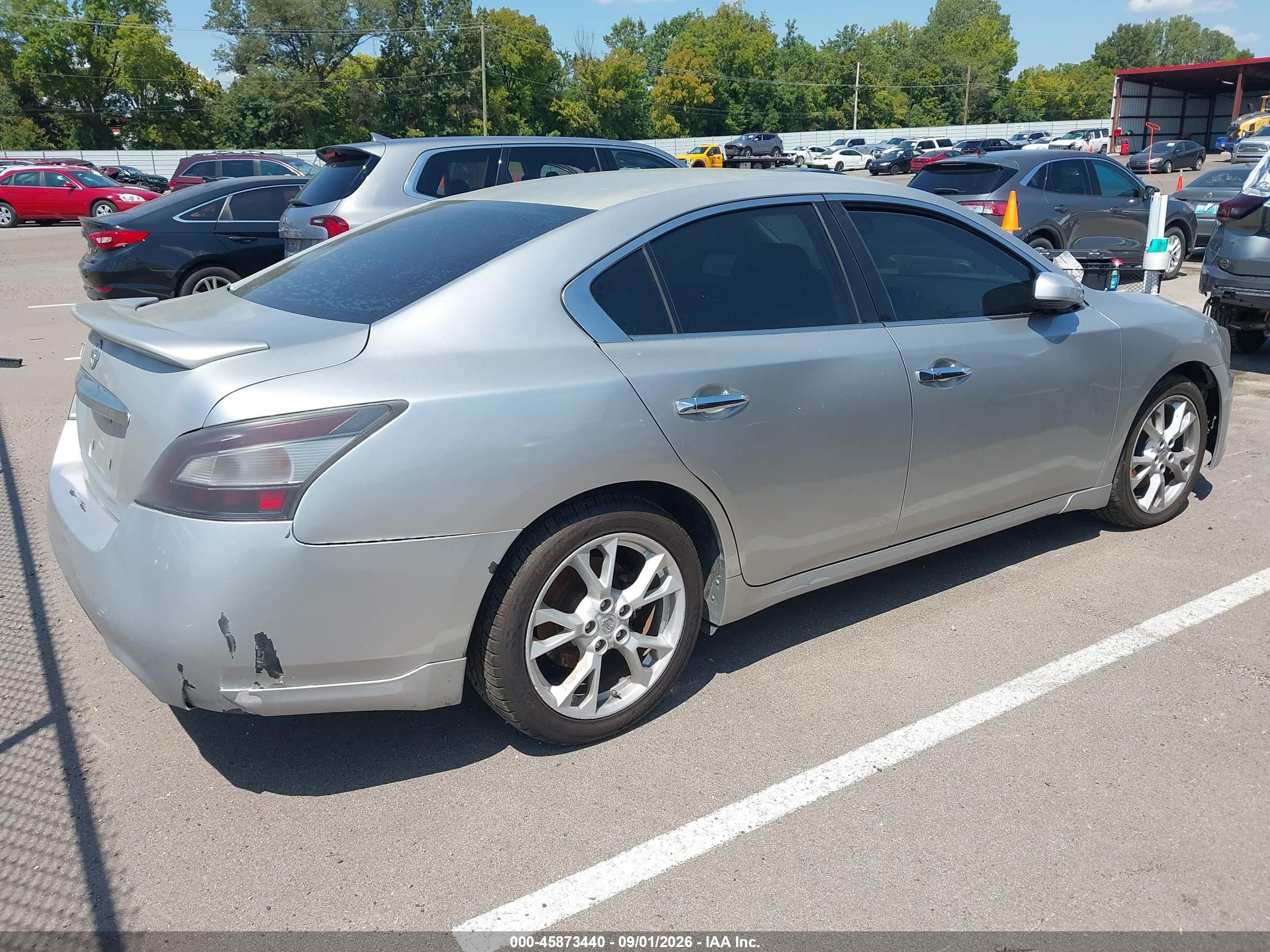 2014 Nissan Maxima 3.5 S Silver vin: 1N4AA5AP4EC490755
