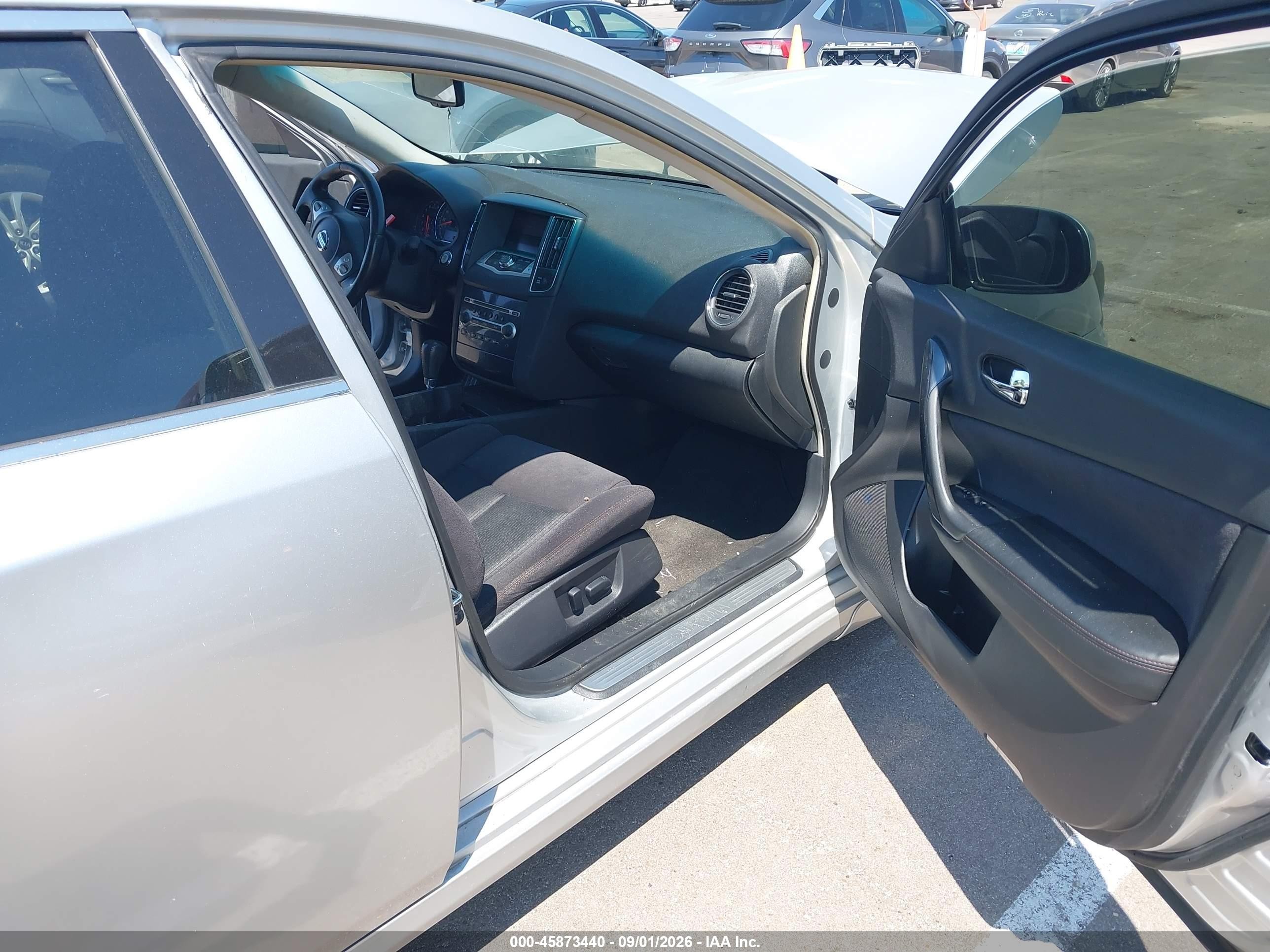 2014 Nissan Maxima 3.5 S Silver vin: 1N4AA5AP4EC490755