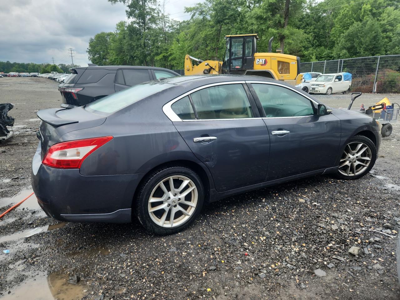2010 Nissan Maxima 3.5 S Blue vin: 1N4AA5AP5AC844437 Damage: Right Qtr Panel, Dent(S) W/ Paint Dmg, 1/2 To 1 Inch