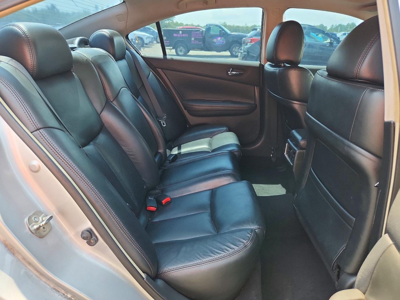 2011 Nissan Maxima 3.5 S Серебряный vin: 1N4AA5AP5BC817191