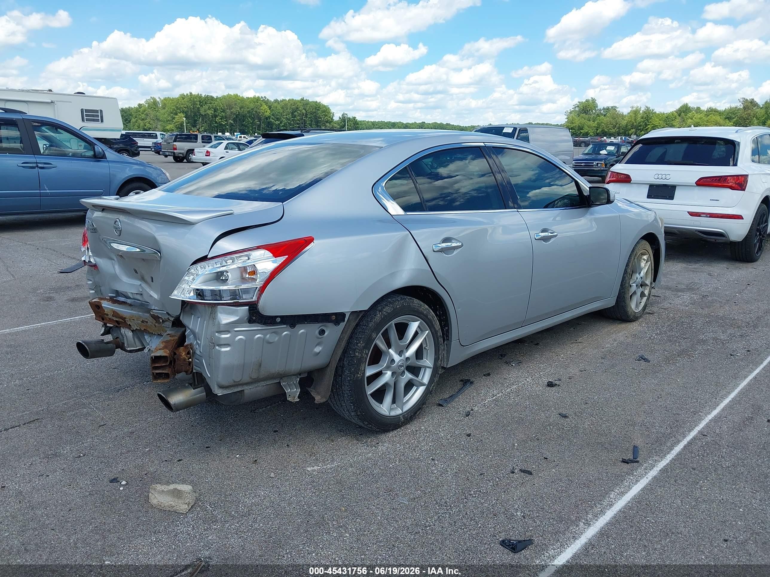 2011 Nissan Maxima 3.5 S Серебряный vin: 1N4AA5AP6BC817250