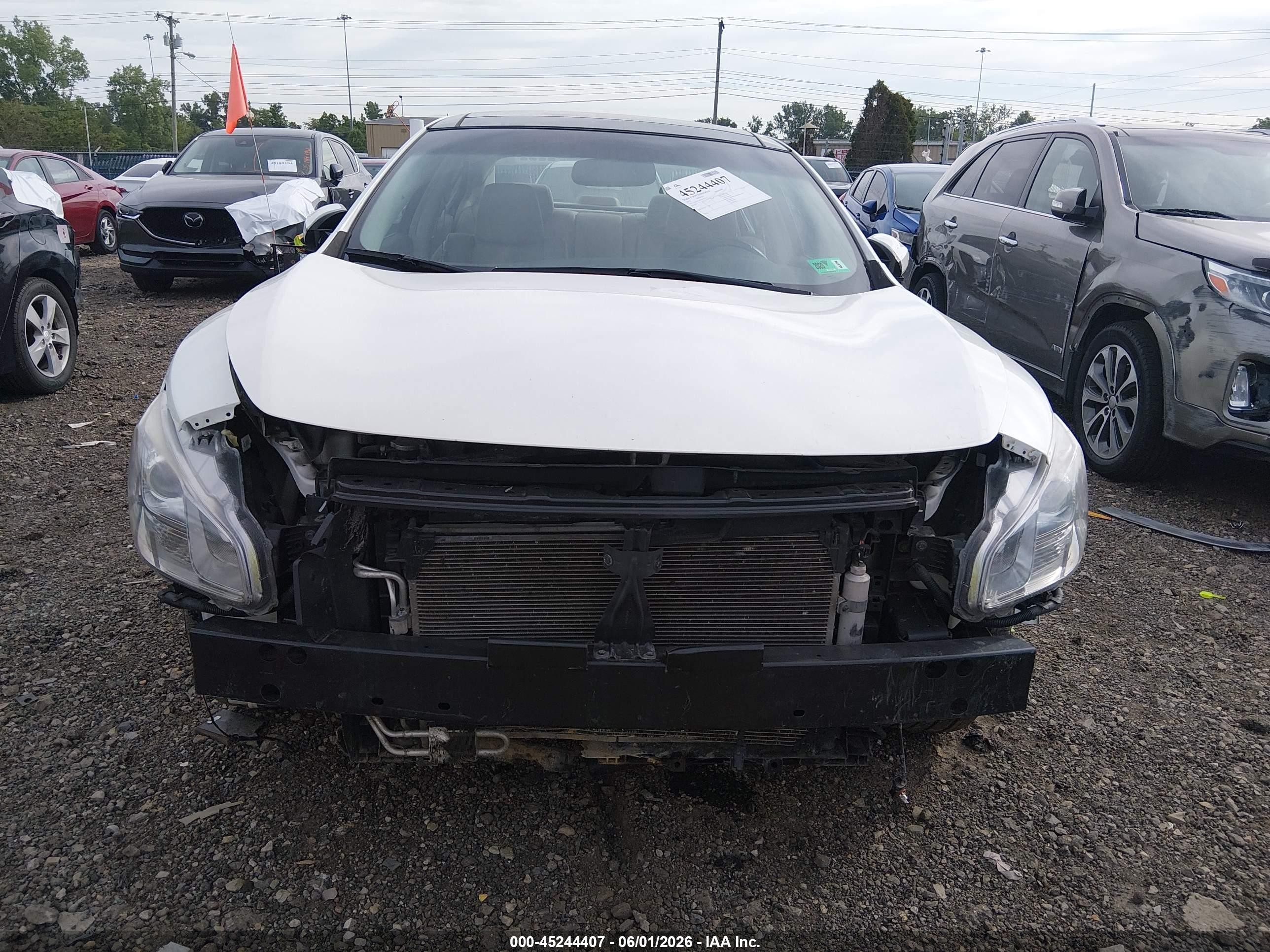 2013 Nissan Maxima 3.5 Sv White vin: 1N4AA5AP6DC823312