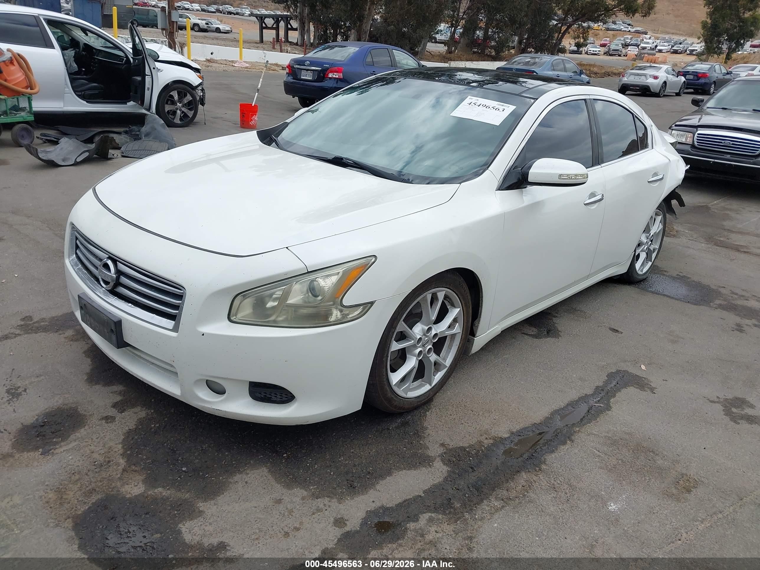 2013 Nissan Maxima 3.5 Sv White vin: 1N4AA5AP6DC827165