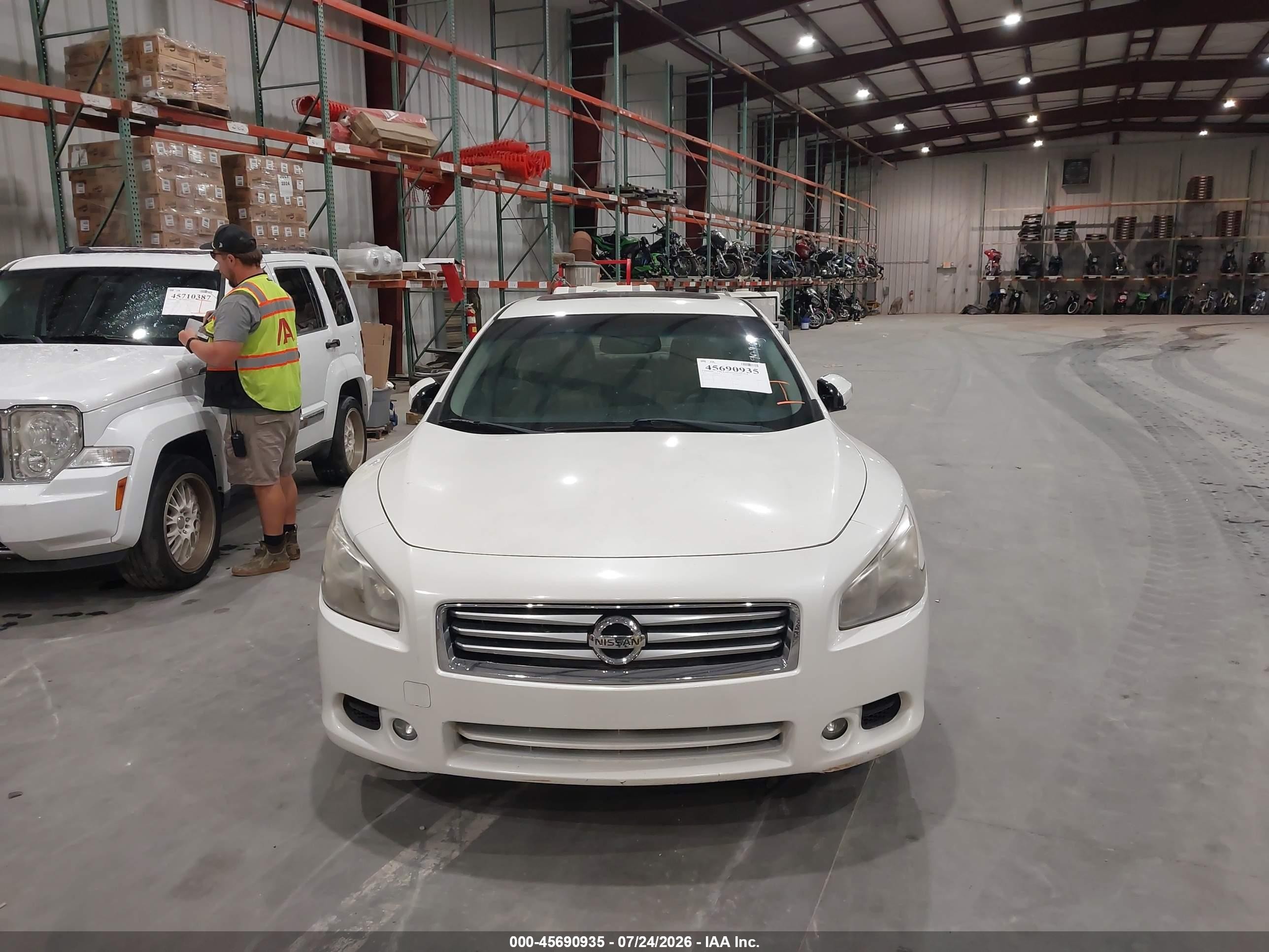 2013 Nissan Maxima 3.5 Sv White vin: 1N4AA5AP6DC845536