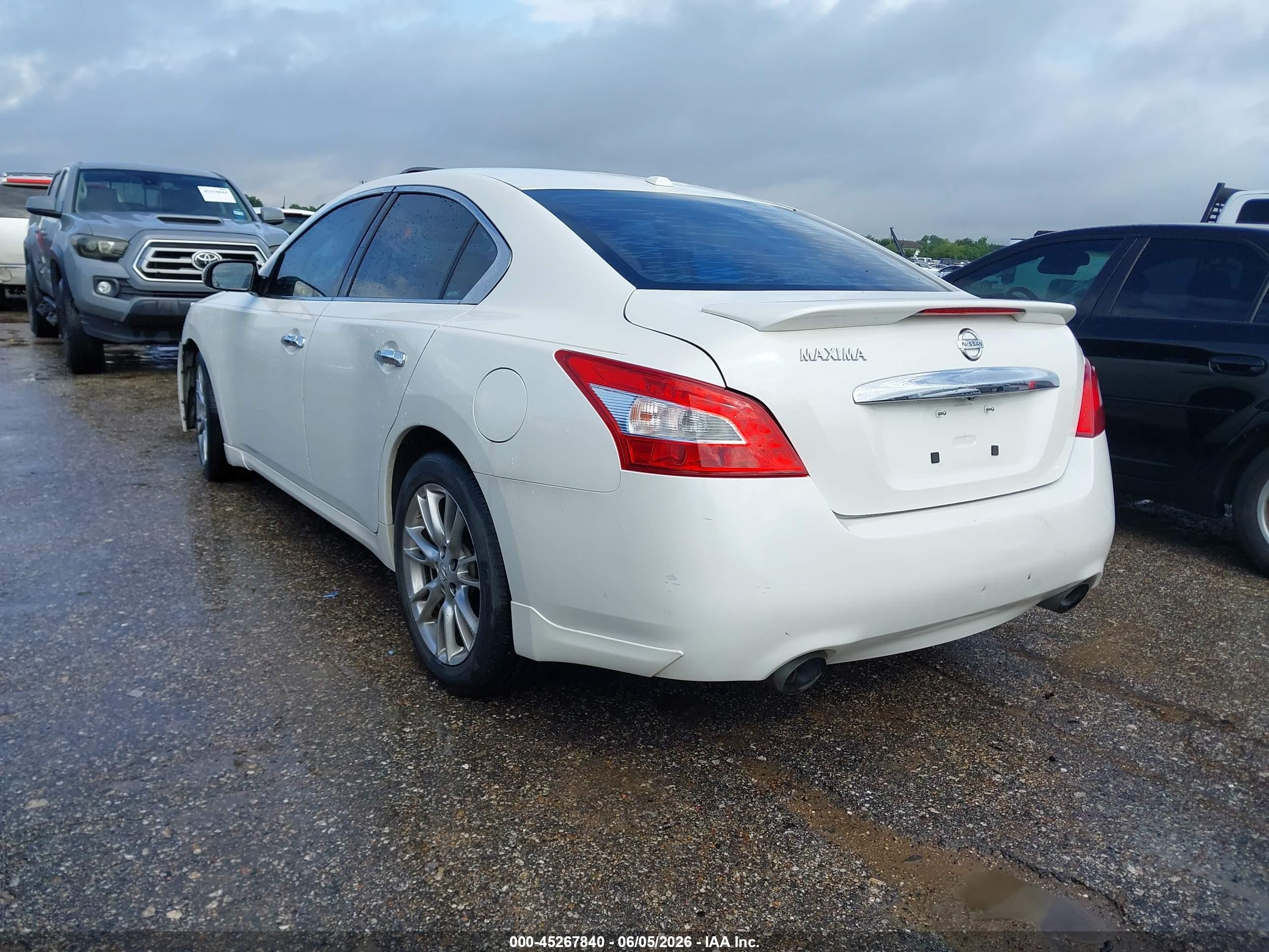 2010 Nissan Maxima 3.5 Sv White vin: 1N4AA5AP7AC813478