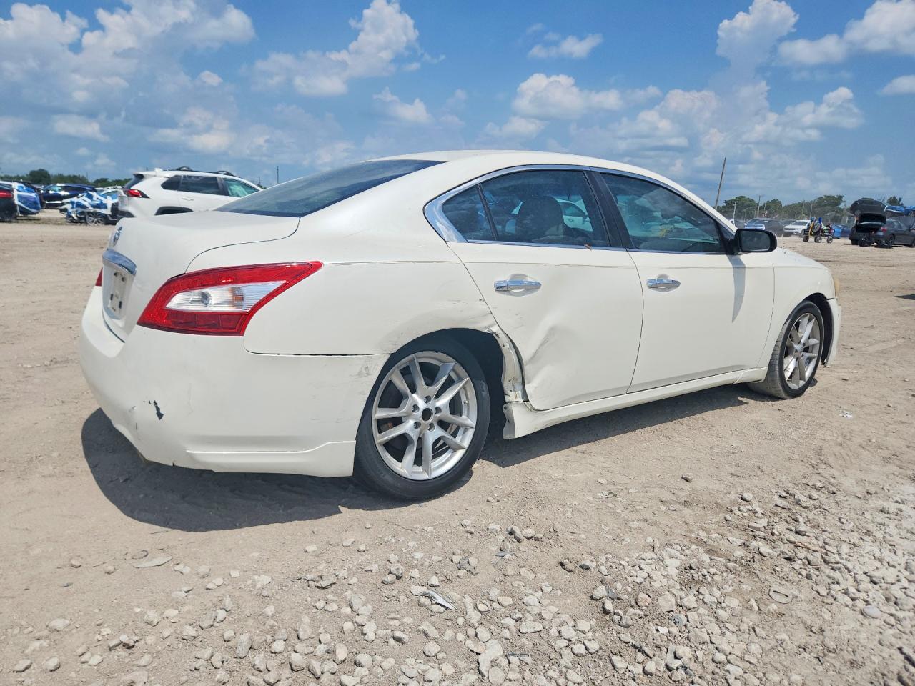 2011 Nissan Maxima White vin: 1N4AA5AP7BC820450