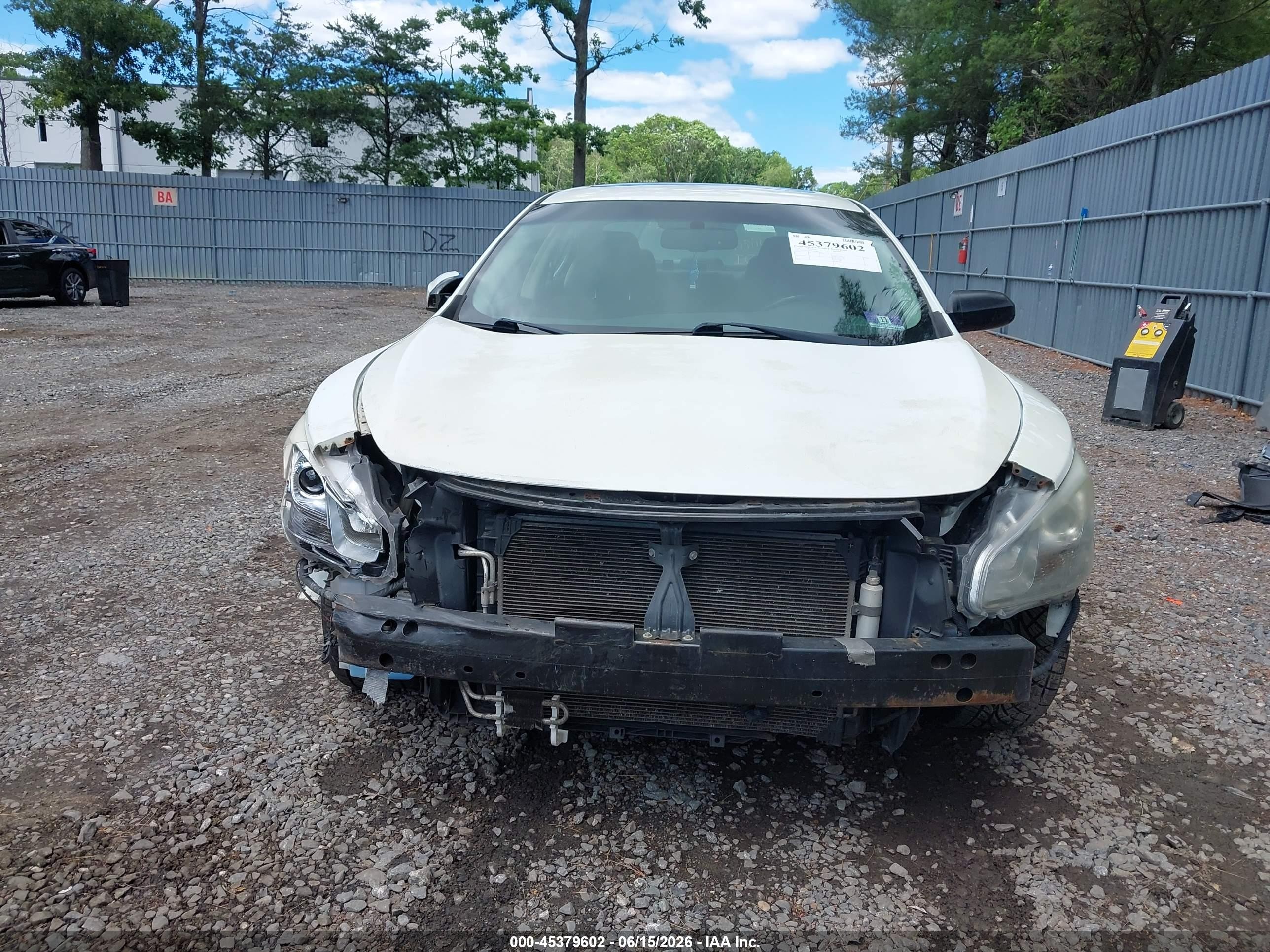 2014 Nissan Maxima   White vin: 1N4AA5AP7EC466482