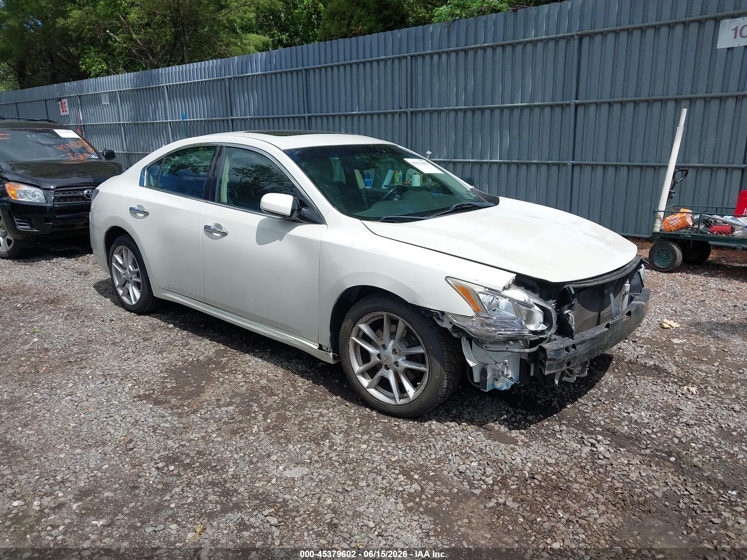 2014 Nissan Maxima   Белый vin: 1N4AA5AP7EC466482