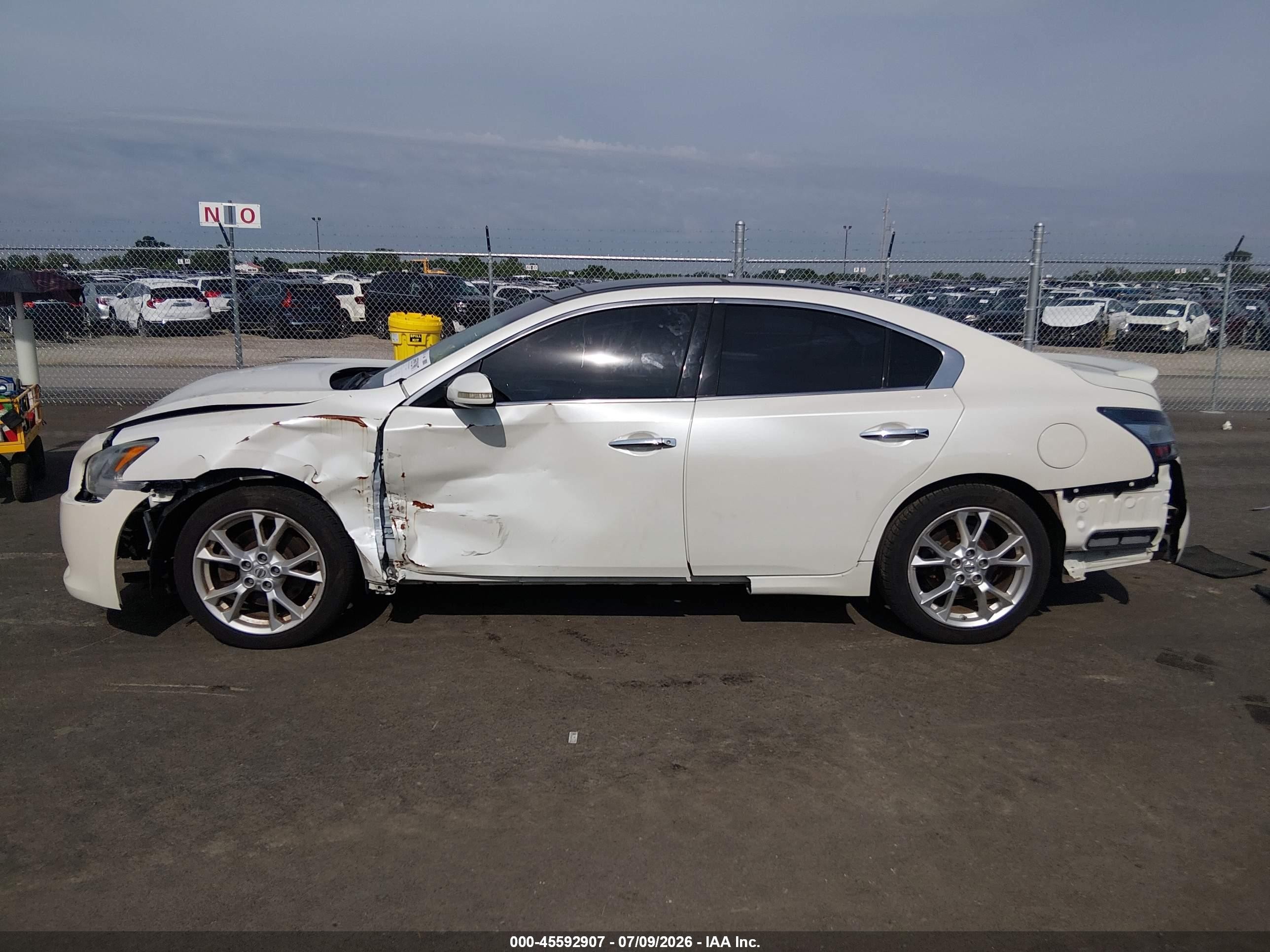 2014 Nissan Maxima 3.5 Sv White vin: 1N4AA5AP7EC914803